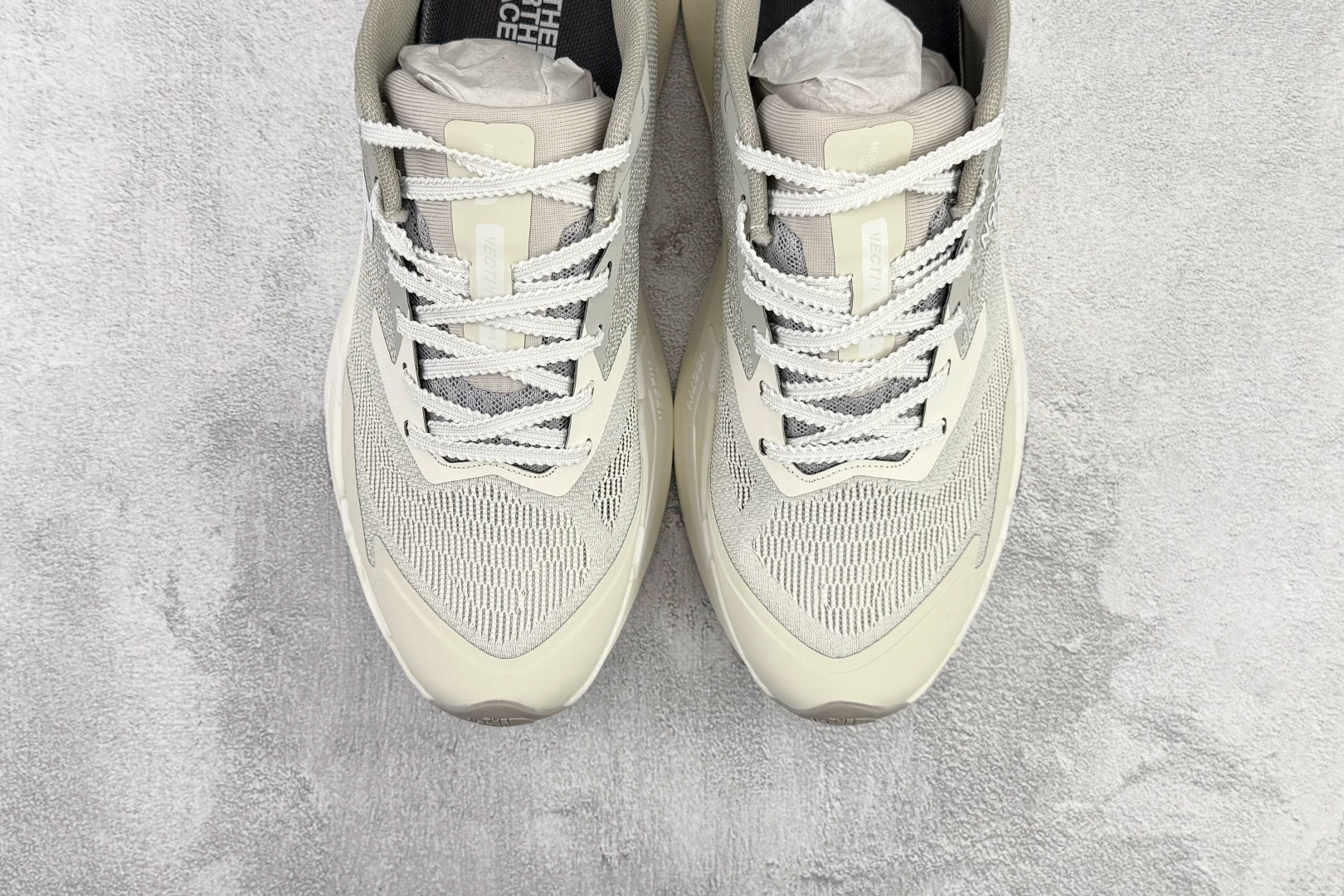 东南亚订单 北面THE NORTH FACE Vectiv Enduris 4 灰色 NF0A8AEP-7UP-High Quatity Cheap Brand wholesale wholesaler seller Clothes Bags handbags Sneakers Top Fashion Clothing Shoes from China Factory Chinese suppliers best Quality Beautiful Price 东南亚订单 北面THE NORTH FACE Vectiv Enduris 4 灰色 NF0A8AEP-7UP