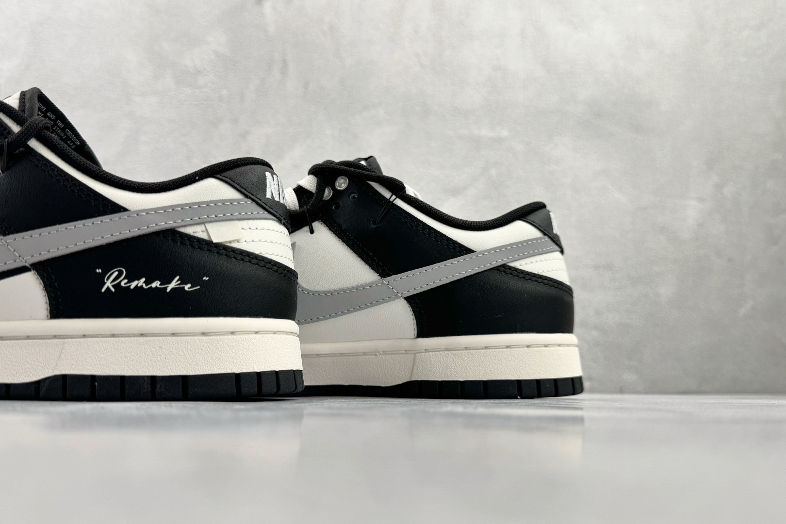 Nike Dunk Low 星陨之砬 黑白色 BG0518-092-High Quatity Cheap Brand wholesale wholesaler seller Clothes Bags handbags Sneakers Top Fashion Clothing Shoes from China Factory Chinese suppliers best Quality Beautiful Price Nike Dunk Low 星陨之砬 黑白色 BG0518-092