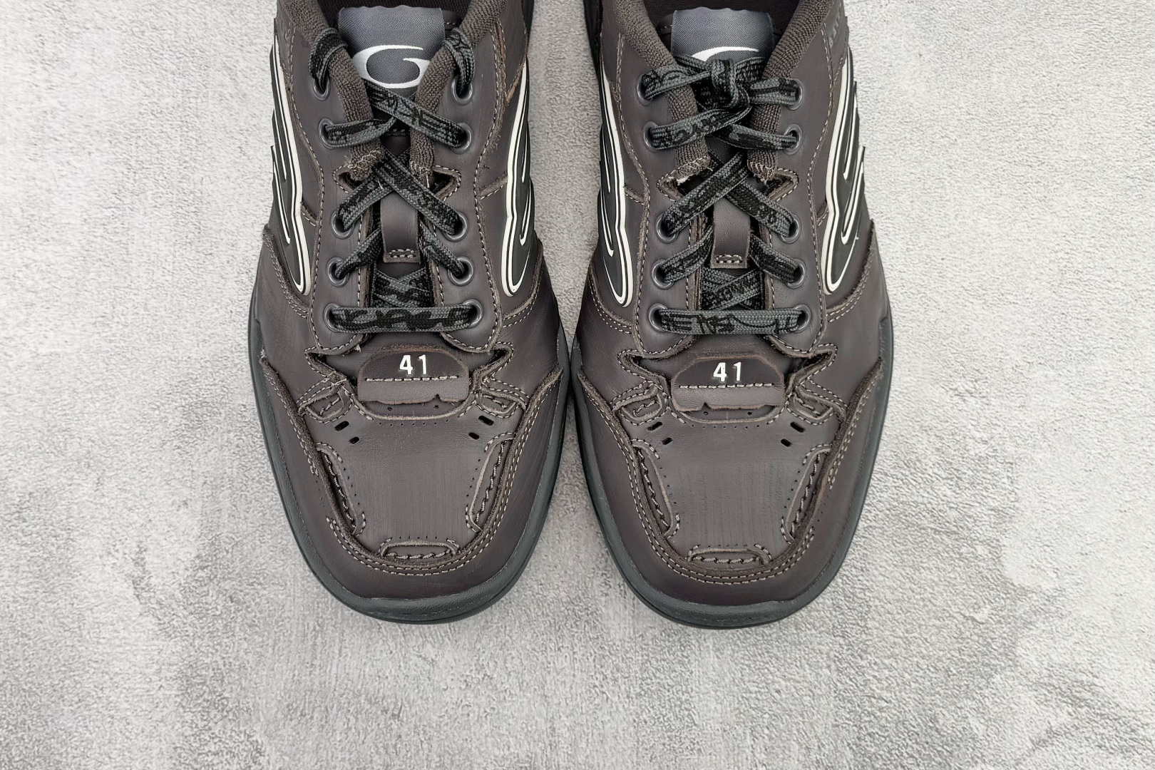 最新外贸批次 Balenciaga巴黎世家 Hamptons Worn-Out 棕色 841765WCURB