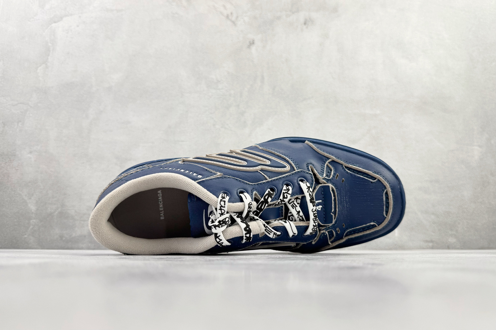 最新外贸批次 Balenciaga巴黎世家 Hamptons Worn-Out蓝色 841765WCURS