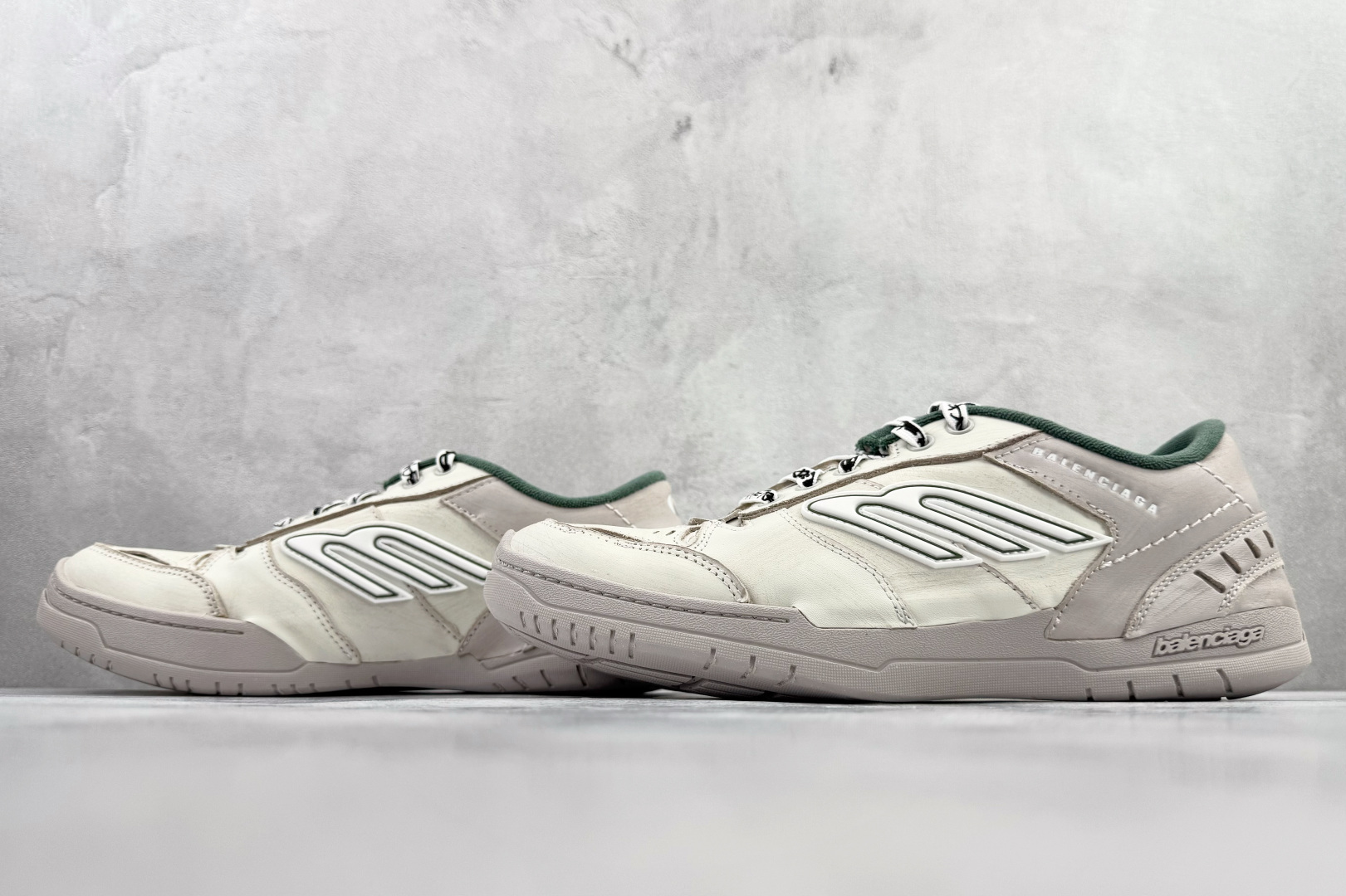 最新外贸批次 Balenciaga巴黎世家 Hamptons Worn-Out 米色 841765WCURS-High Quatity Cheap Brand wholesale wholesaler seller Clothes Bags handbags Sneakers Top Fashion Clothing Shoes from China Factory Chinese suppliers best Quality Beautiful Price 最新外贸批次 Balenciaga巴黎世家 Hamptons Worn-Out 米色 841765WCURS