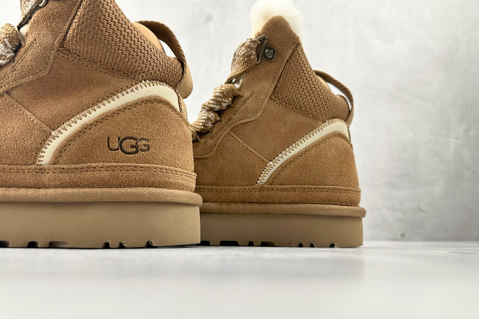 UGG W CLASSIC HIEHMEL 栗色 1145390-CHE
