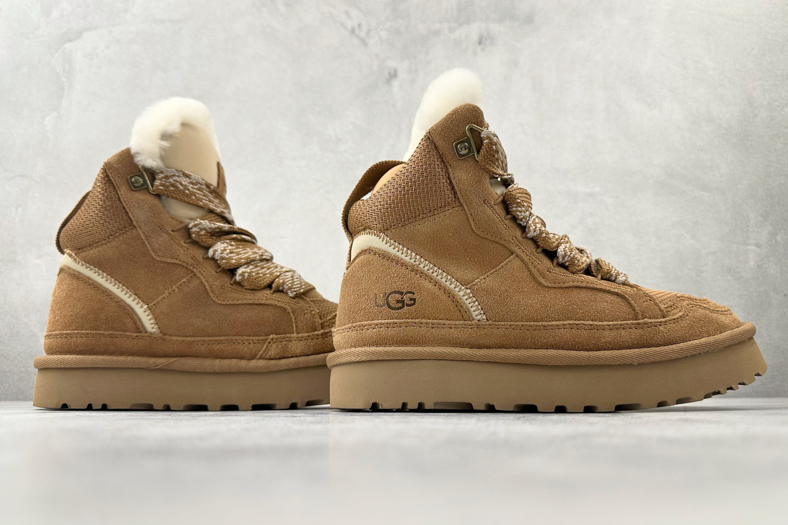 UGG W CLASSIC HIEHMEL 栗色 1145390-CHE