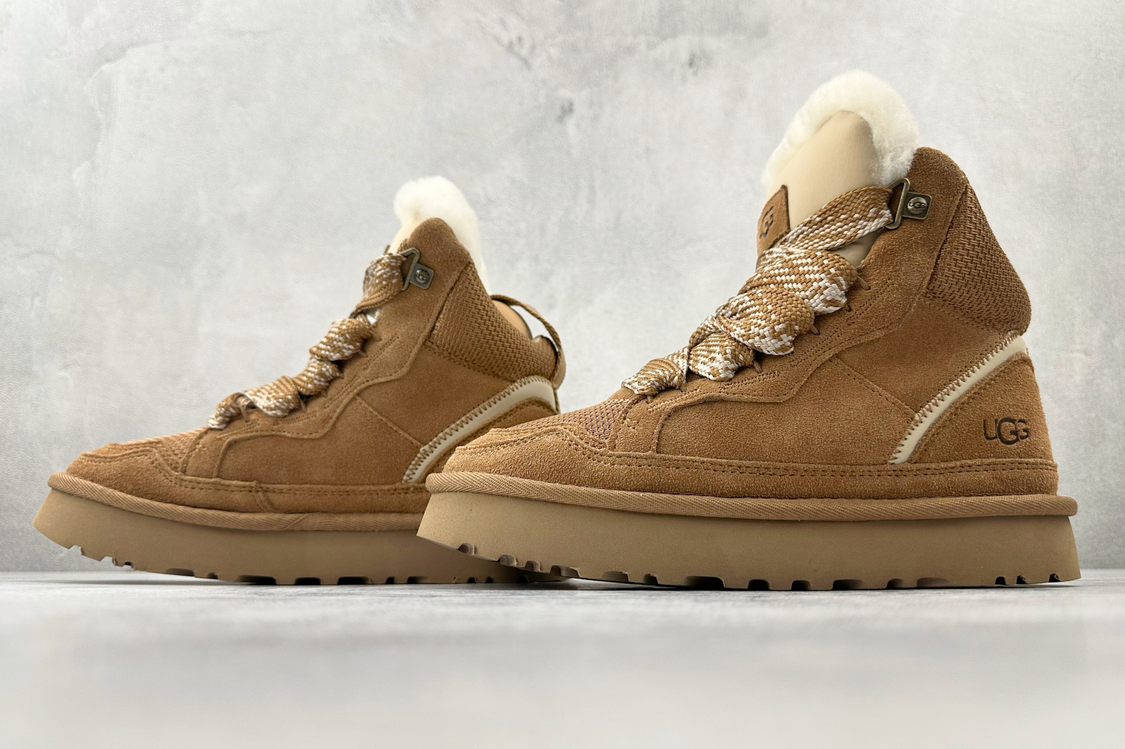 UGG W CLASSIC HIEHMEL 栗色 1145390-CHE