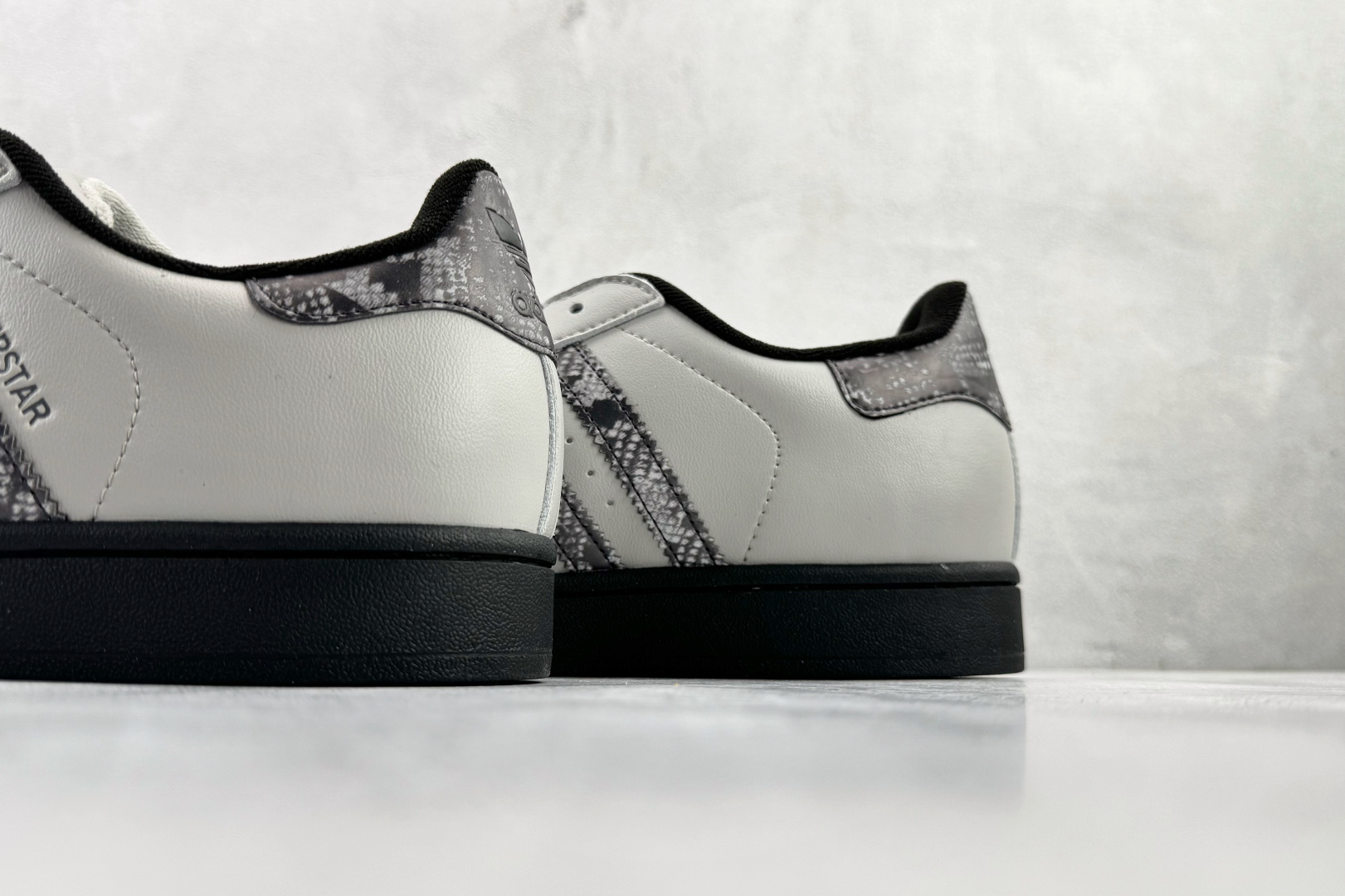 平台爆款adidas originals Super 2 灰色 JP6059