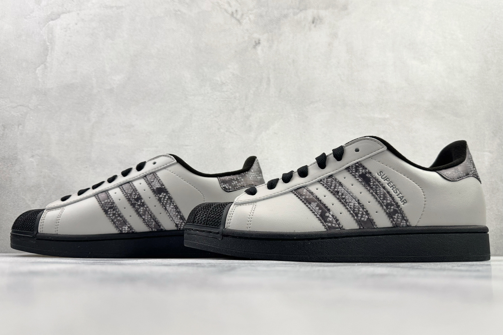 平台爆款adidas originals Super 2 灰色 JP6059