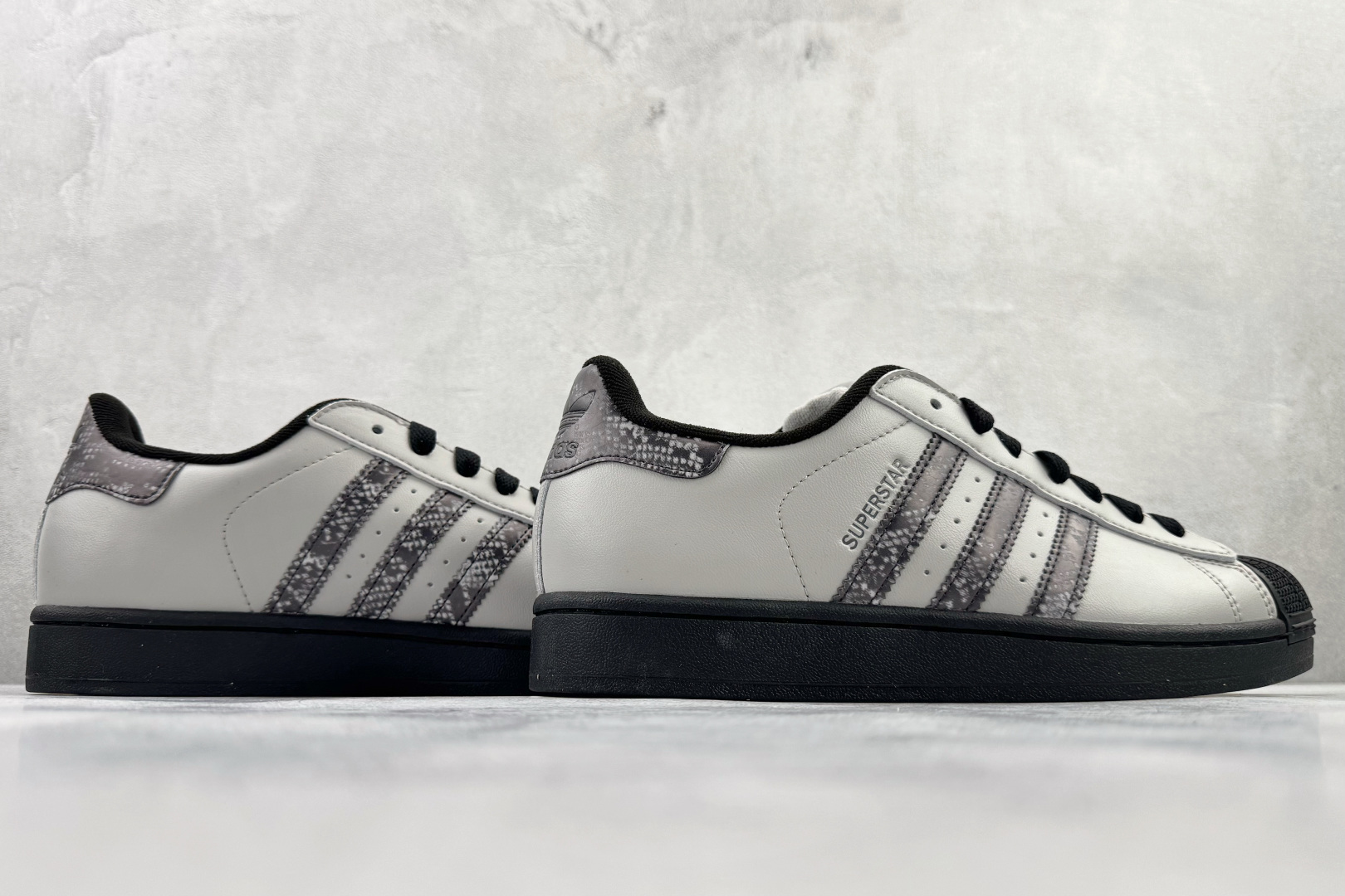 平台爆款adidas originals Super 2 灰色 JP6059