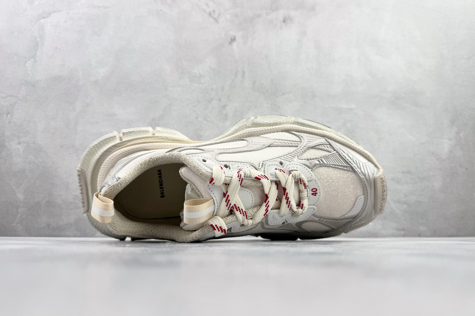 Balenciaga巴黎世家 3XL 银粉 734734 W3XLX 2260-High Quatity Cheap Brand wholesale wholesaler seller Clothes Bags handbags Sneakers Top Fashion Clothing Shoes from China Factory Chinese suppliers best Quality Beautiful Price Balenciaga巴黎世家 3XL 银粉 734734 W3XLX 2260