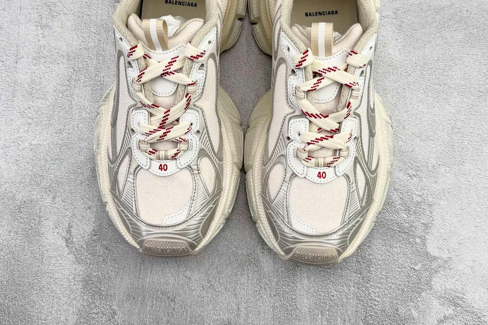 Balenciaga巴黎世家 3XL 银粉 734734 W3XLX 2260-High Quatity Cheap Brand wholesale wholesaler seller Clothes Bags handbags Sneakers Top Fashion Clothing Shoes from China Factory Chinese suppliers best Quality Beautiful Price Balenciaga巴黎世家 3XL 银粉 734734 W3XLX 2260