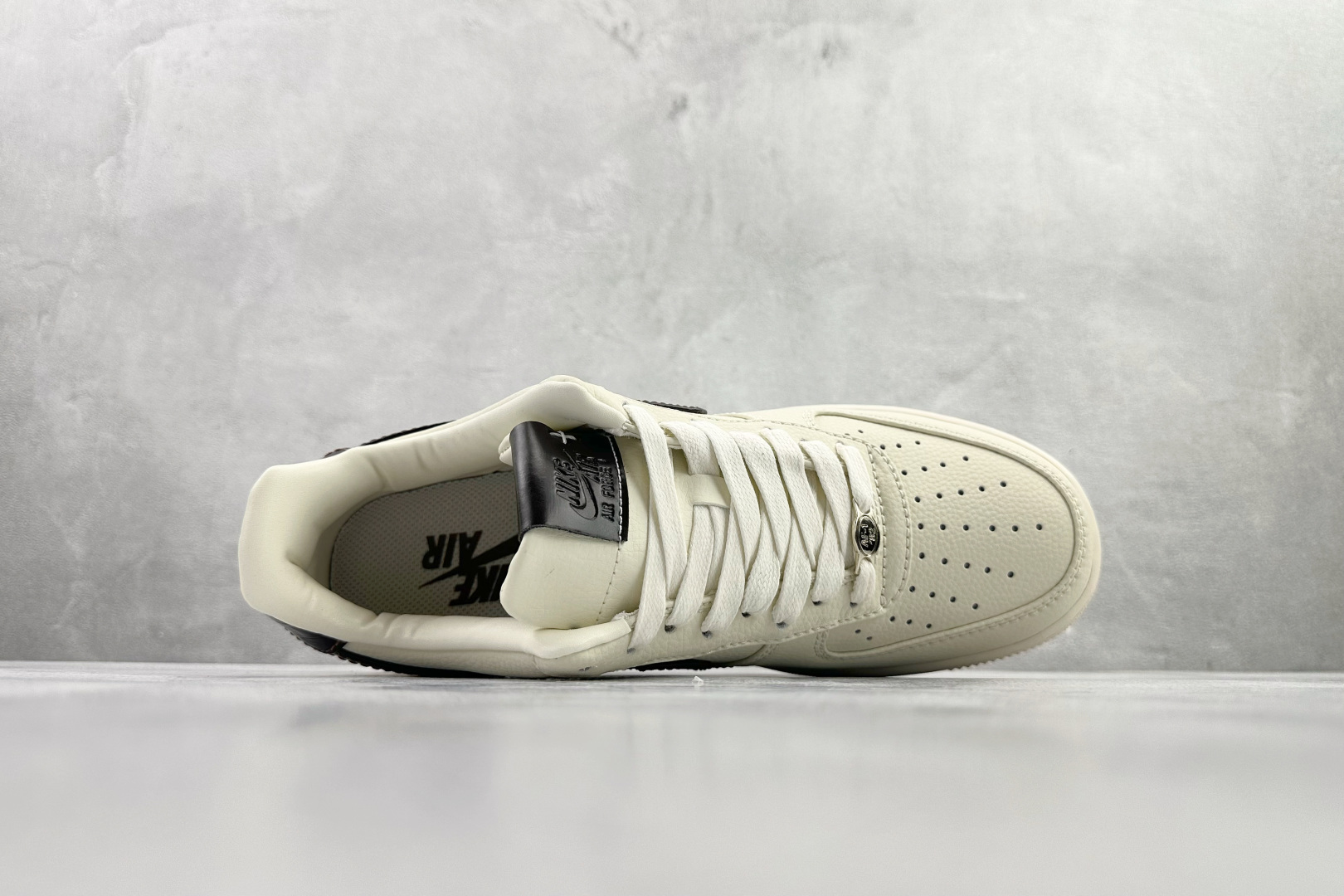 Nike Air Force 1 Low 酒红 IH7332-001-莆田鞋,莆田鞋货源,高仿鞋,高仿鞋货源,安福档口,莆田高仿鞋,莆田鞋批发,高仿鞋批发,莆田高仿运动鞋,高仿运动鞋,莆田运动鞋 Nike Air Force 1 Low 酒红 IH7332-001