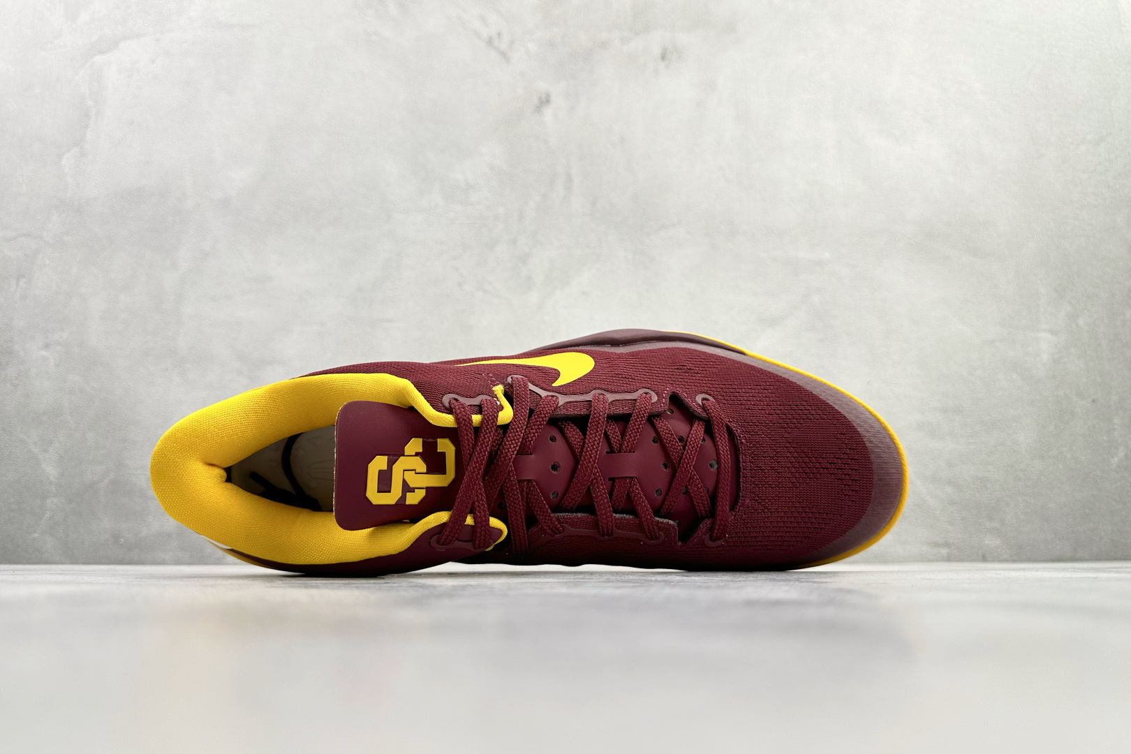 顶级纯原 完美复刻 定制球鞋 Nike Kobe 8 protro 红黄 1647930-莆田鞋,莆田鞋货源,高仿鞋,高仿鞋货源,安福档口,莆田高仿鞋,莆田鞋批发,高仿鞋批发,莆田高仿运动鞋,高仿运动鞋,莆田运动鞋 顶级纯原 完美复刻 定制球鞋 Nike Kobe 8 protro 红黄 1647930