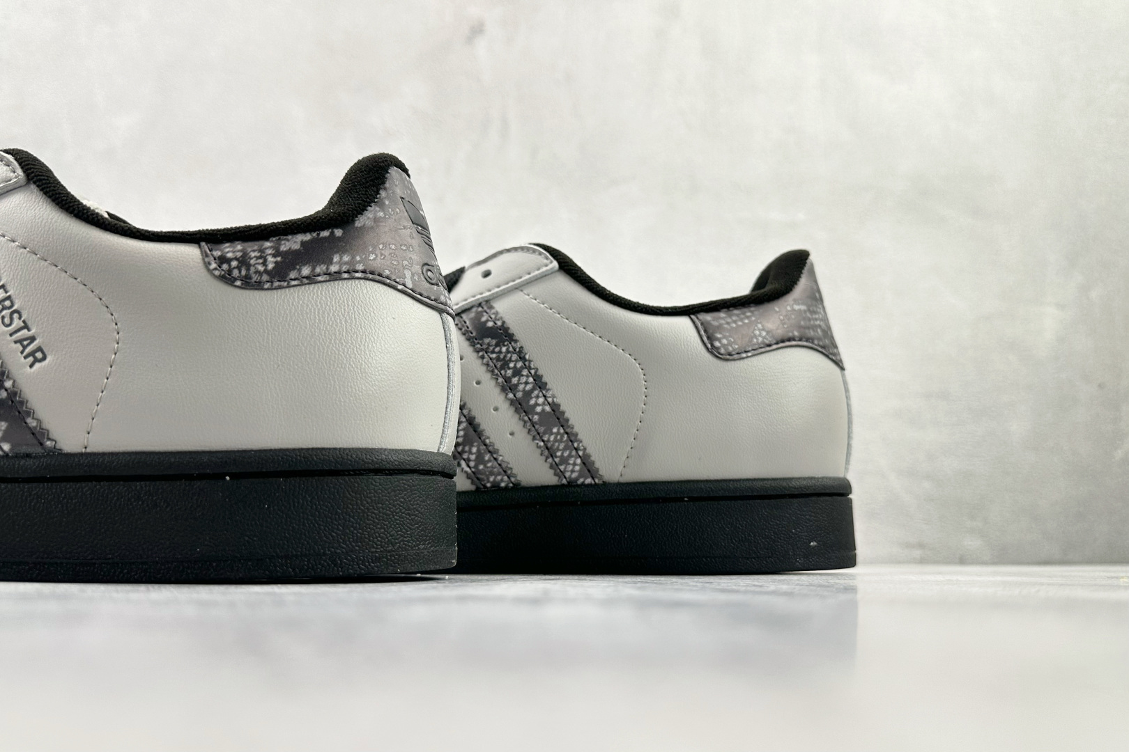 150 平台专供 adidas originals Super 2 灰色 JP6059