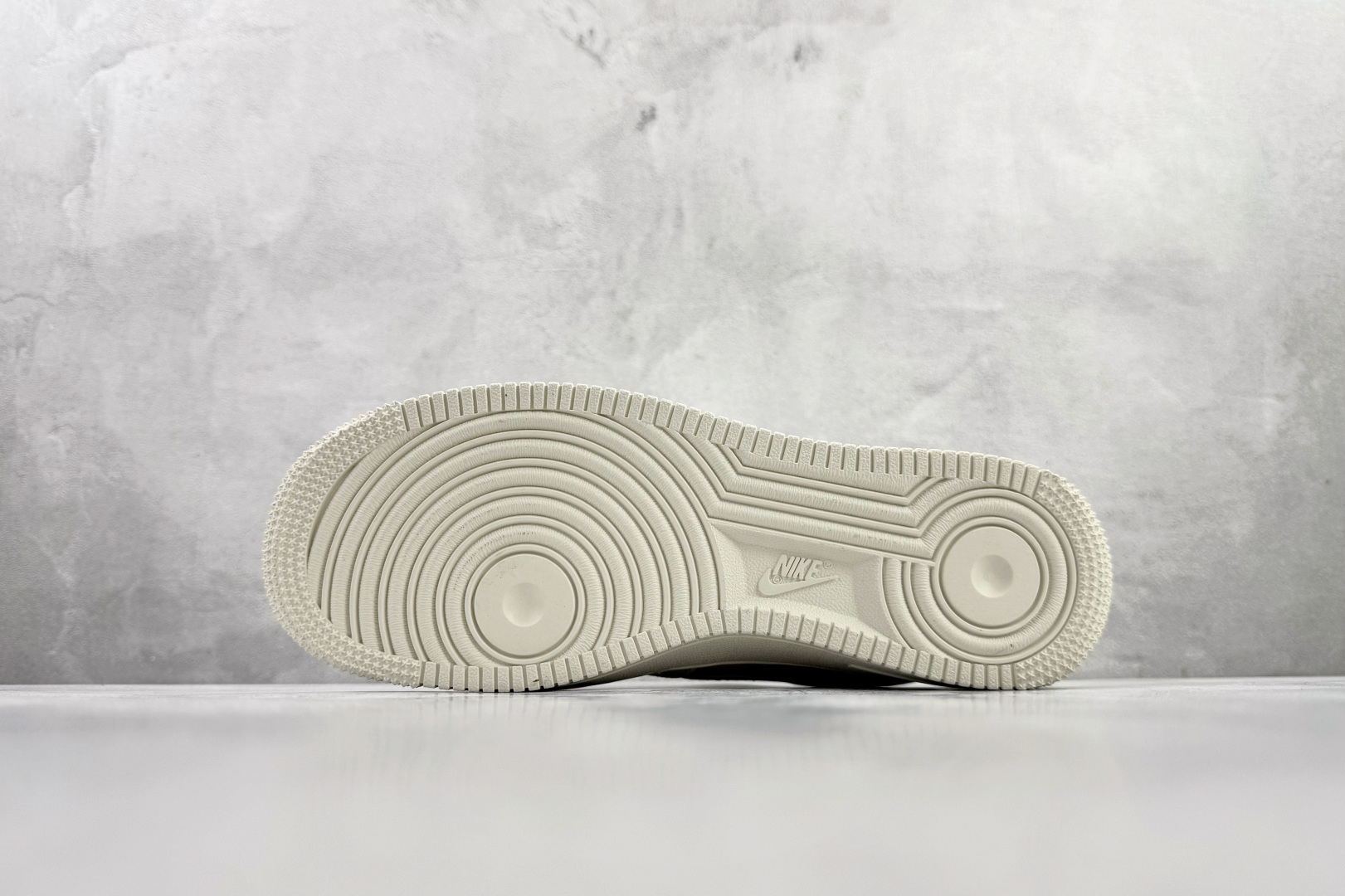 260 Nike Air Force 1 low NIKE 联名 米白色 CS5288-045