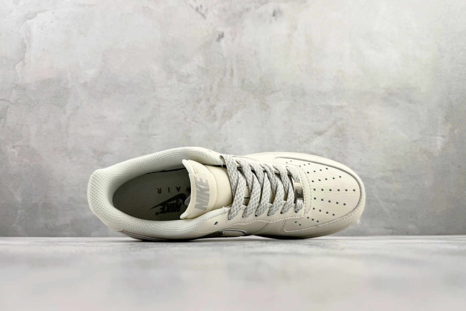 260 Nike Air Force 1 low NIKE 联名 米白色 CS5288-045