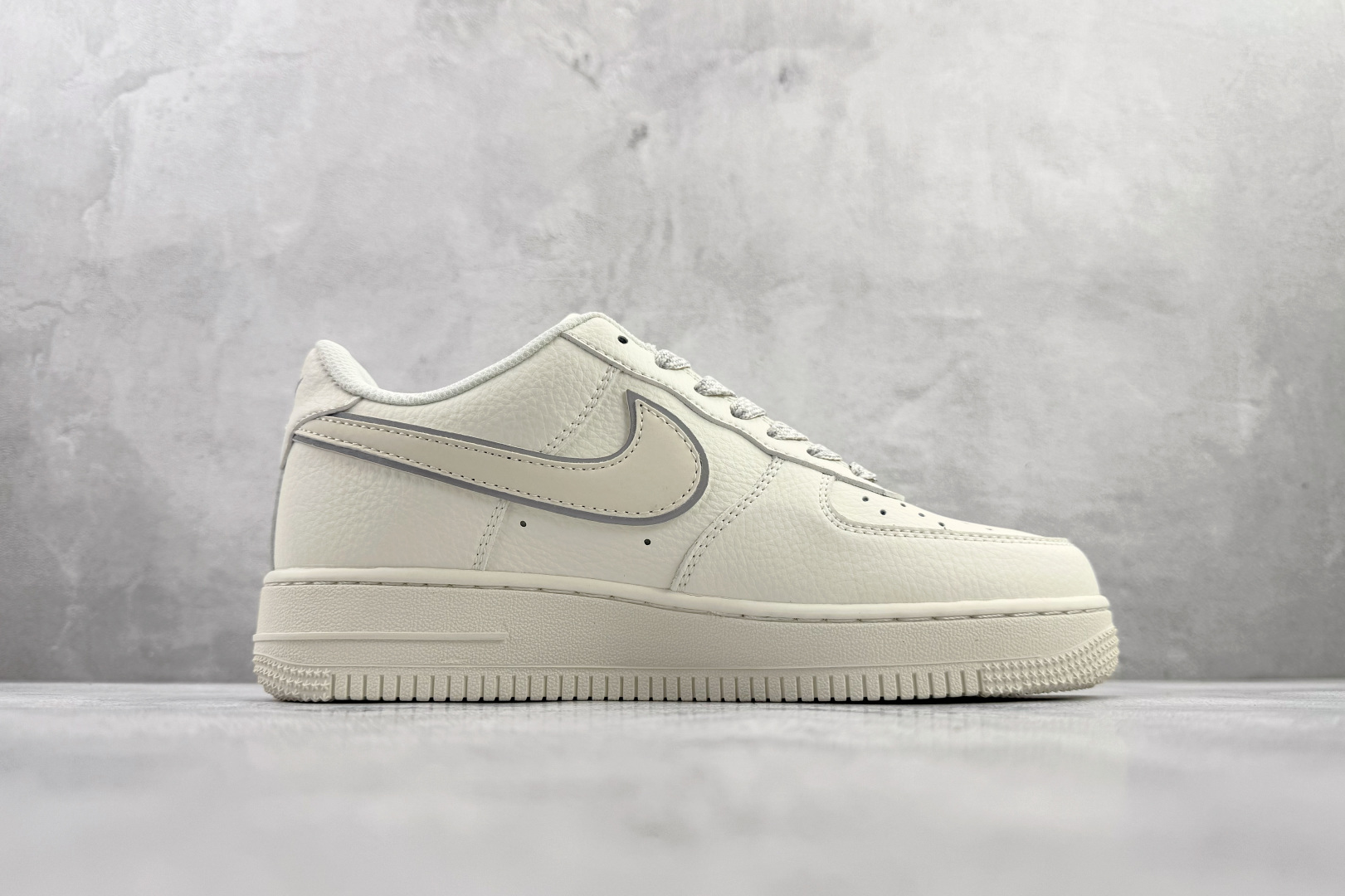 260 Nike Air Force 1 low NIKE 联名 米白色 CS5288-045