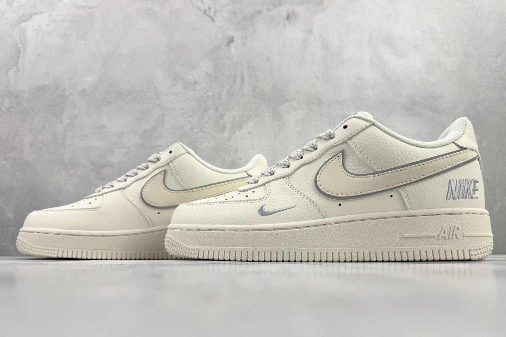 260 Nike Air Force 1 low NIKE 联名 米白色 CS5288-045