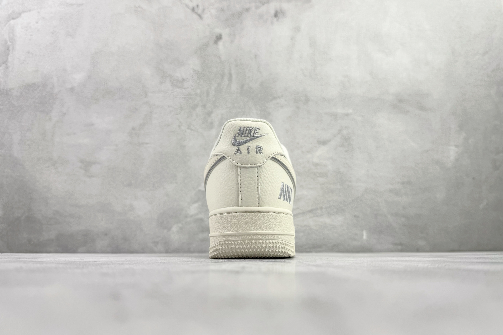 260 Nike Air Force 1 low NIKE 联名 米白色 CS5288-045