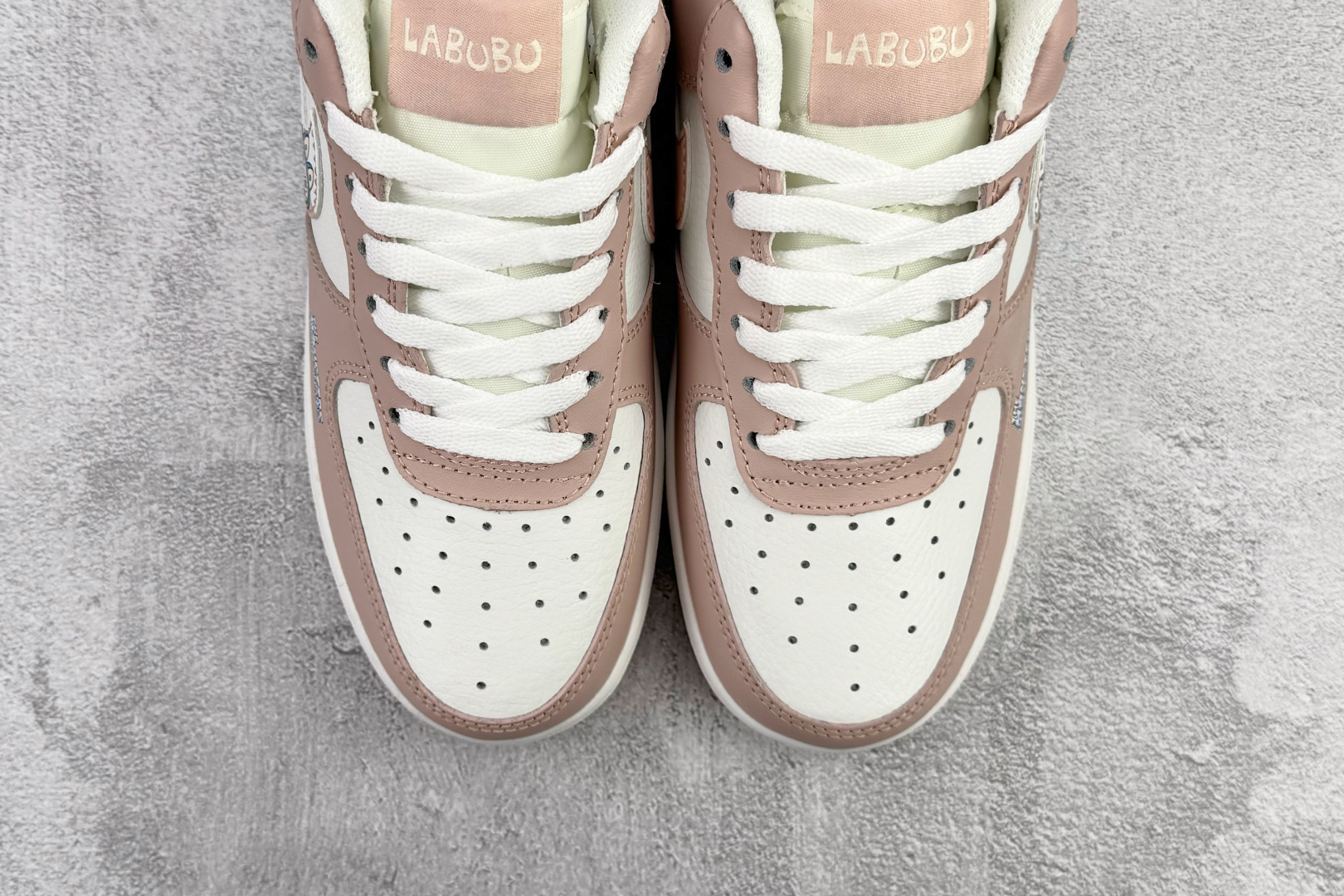 260 Nike Air Force 1 07 LABUBU 联名 粉白 KJ5188-694