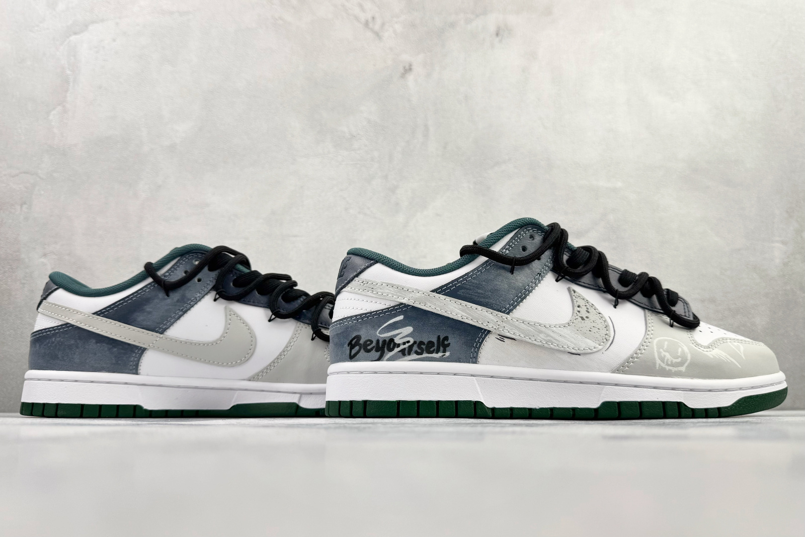 300 定制球鞋 Nike Dunk LOW RETRO 城市风暴 白蓝色 DV0833-111