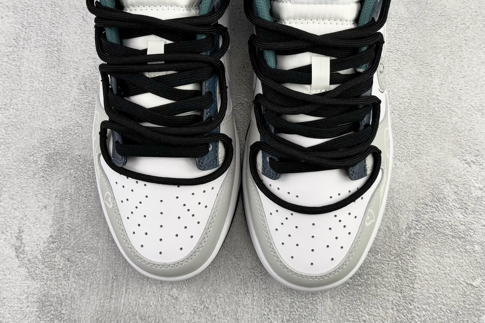 300 定制球鞋 Nike Dunk LOW RETRO 城市风暴 白蓝色 DV0833-111