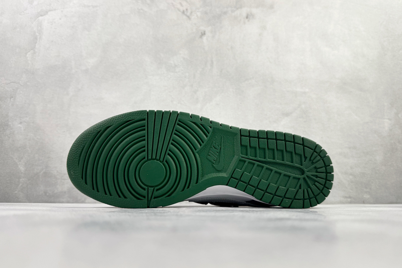 300 定制球鞋 Nike Dunk LOW RETRO 城市风暴 白蓝色 DV0833-111