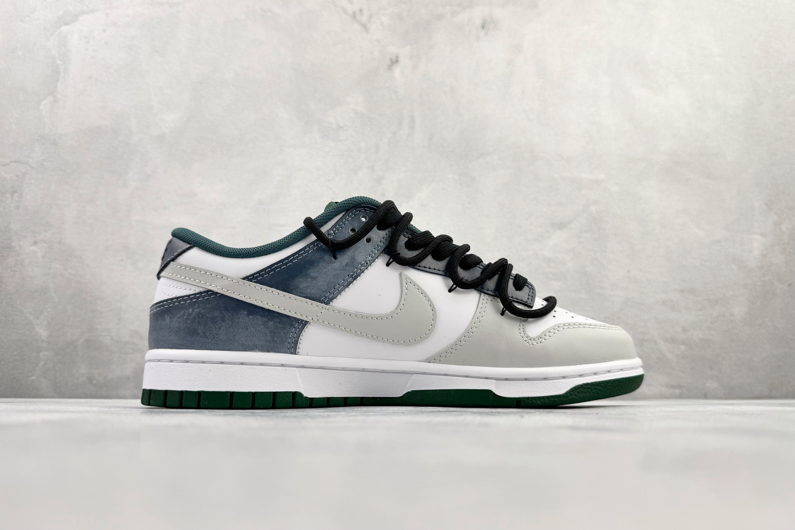 300 定制球鞋 Nike Dunk LOW RETRO 城市风暴 白蓝色 DV0833-111