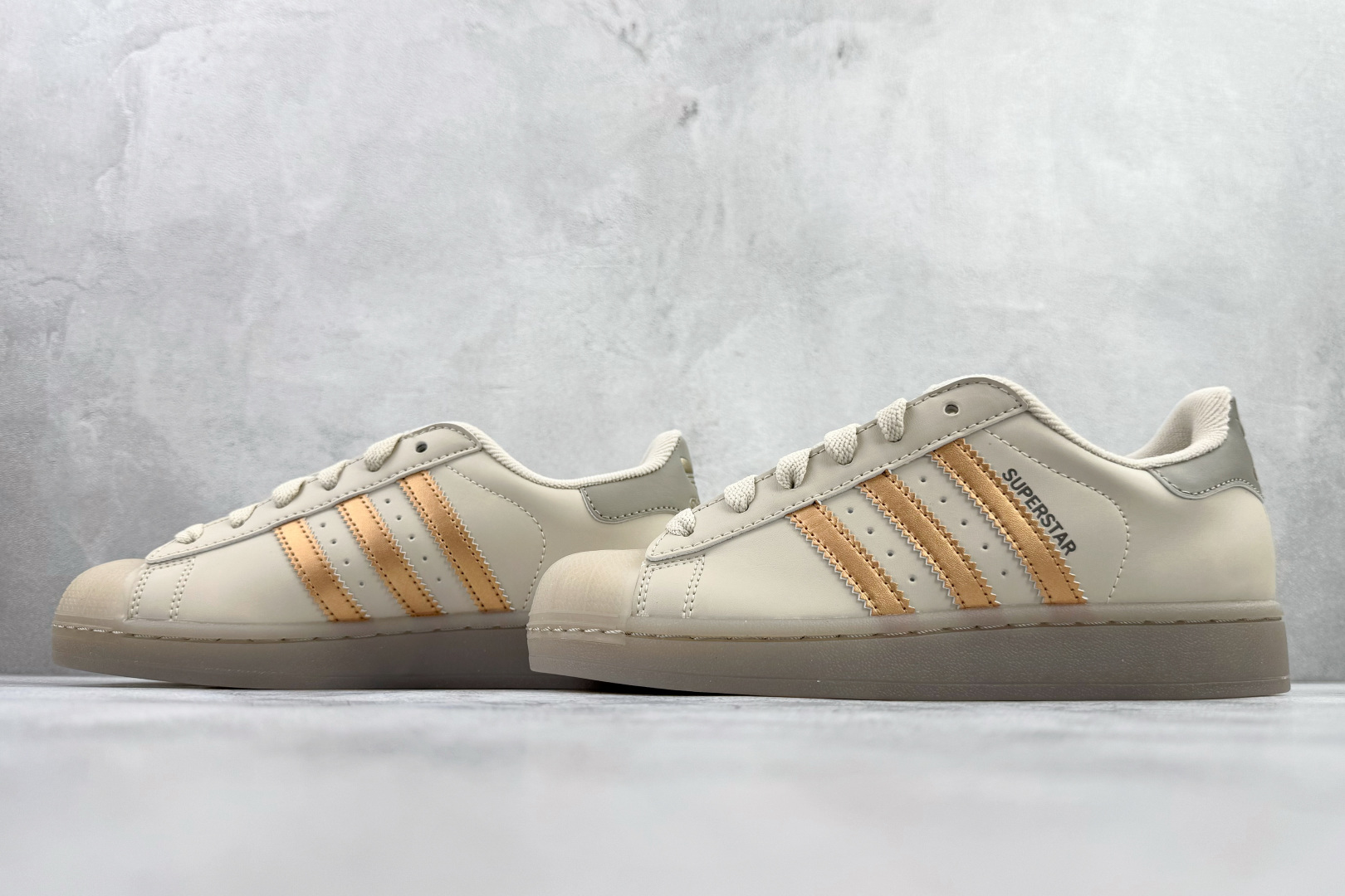 150 平台专供 adidas originals Super 2 米色 JR7355