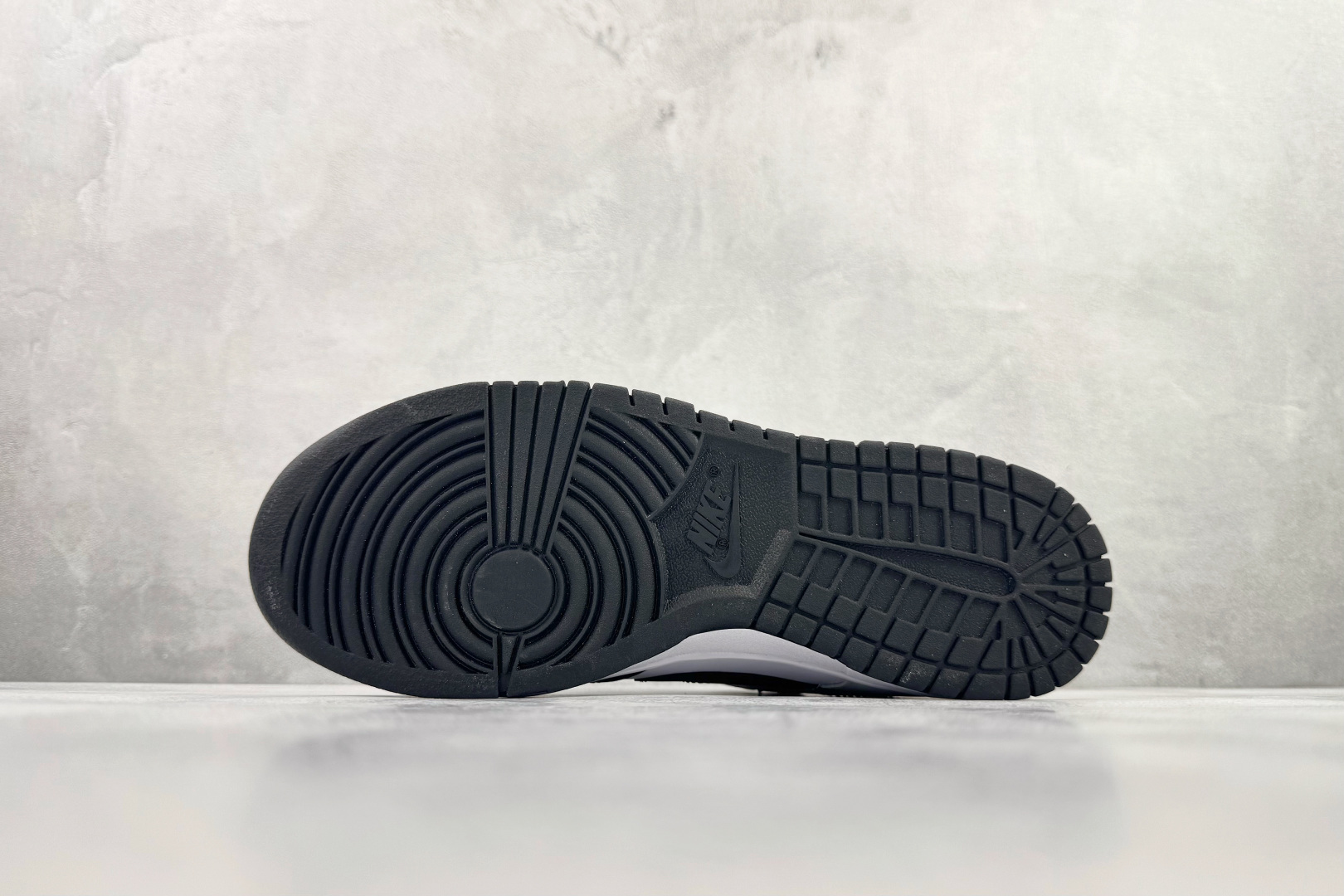 300 定制球鞋 Nike Dunk LOW RETRO 不羁涂鸦 黑白 DD1391-100