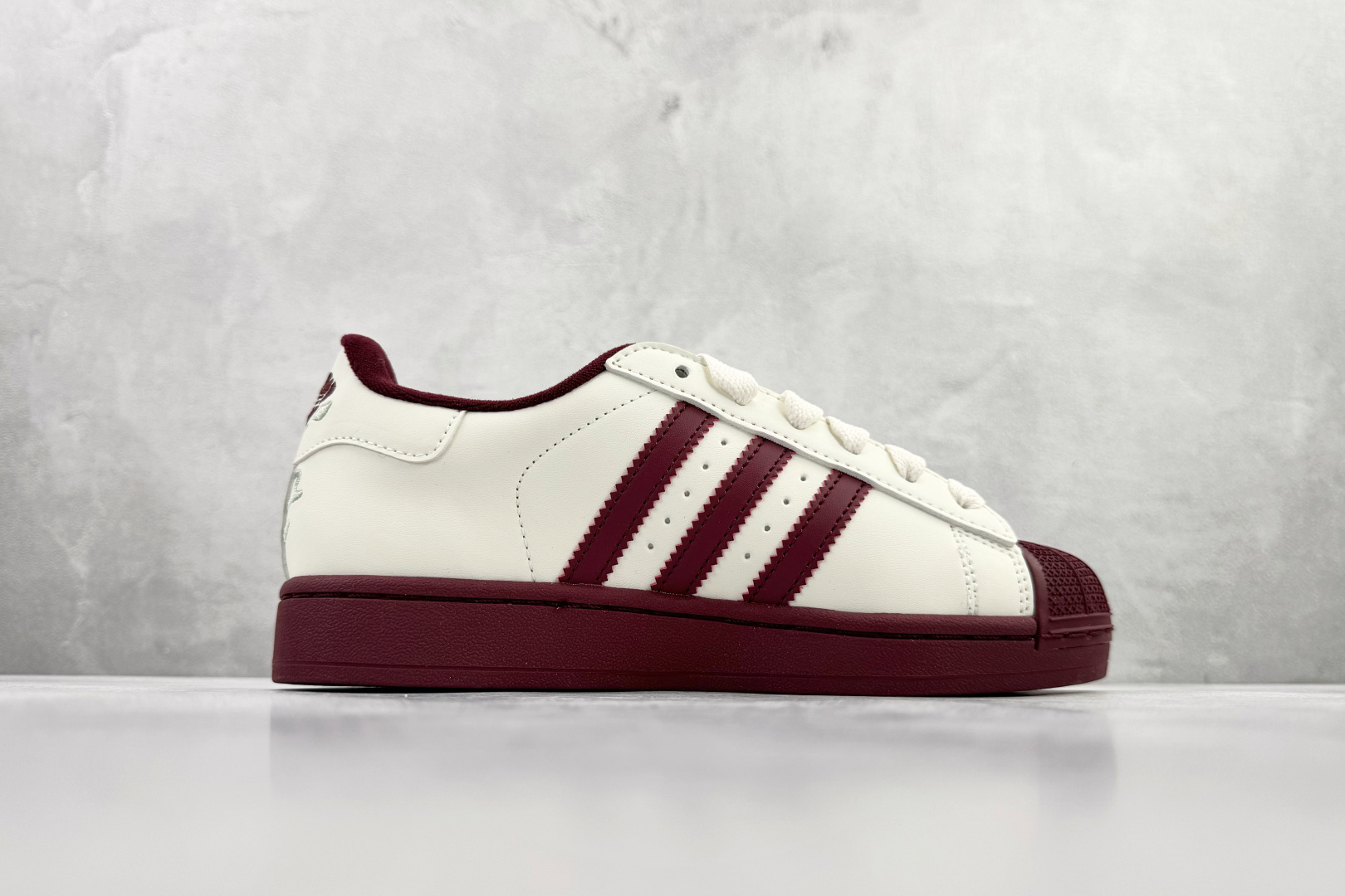 150 平台专供 adidas originals Super 2 白红色 KJ6981