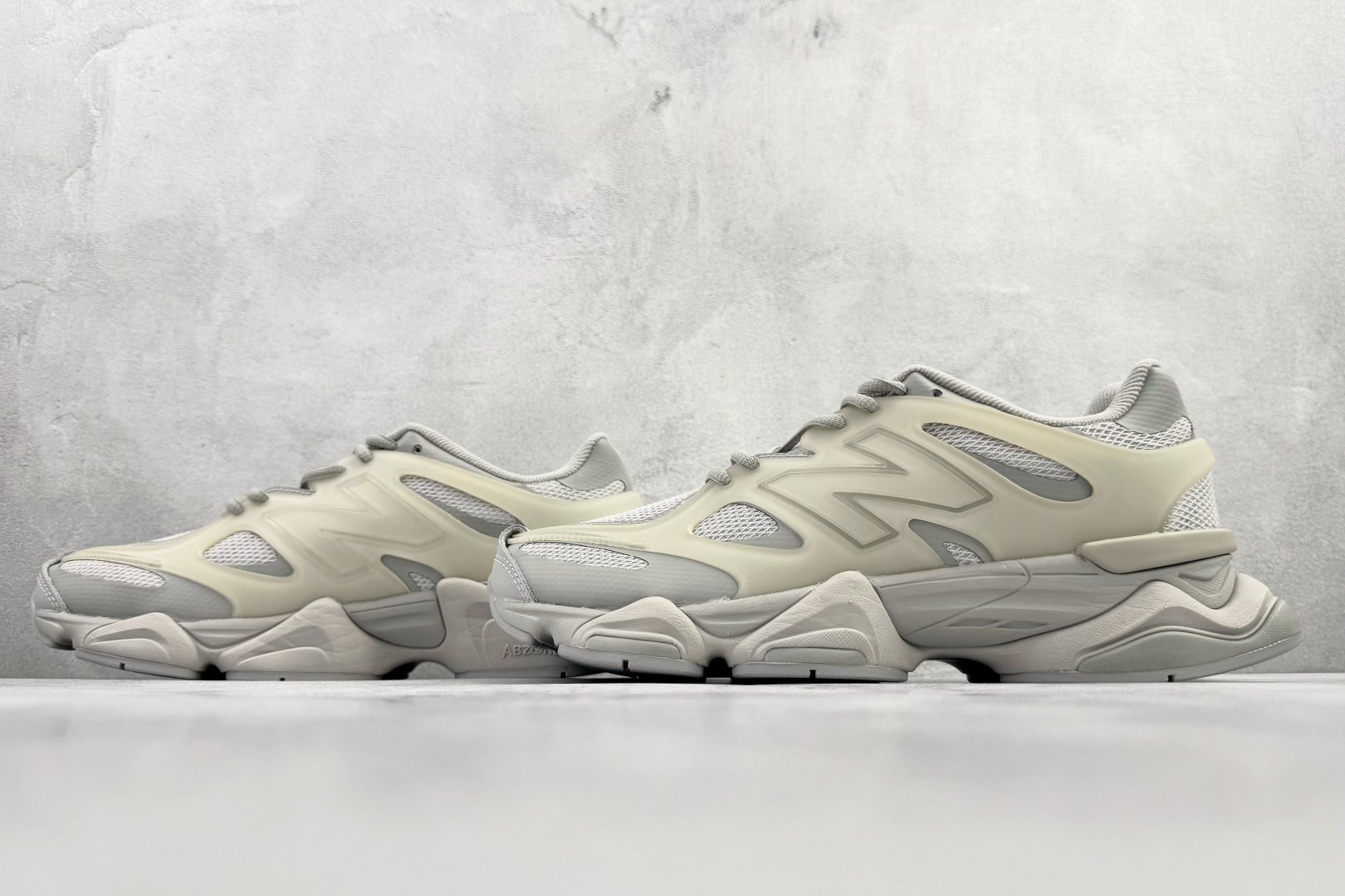 大厂出品 New Balance NB 9060 灰色 U9060IAB