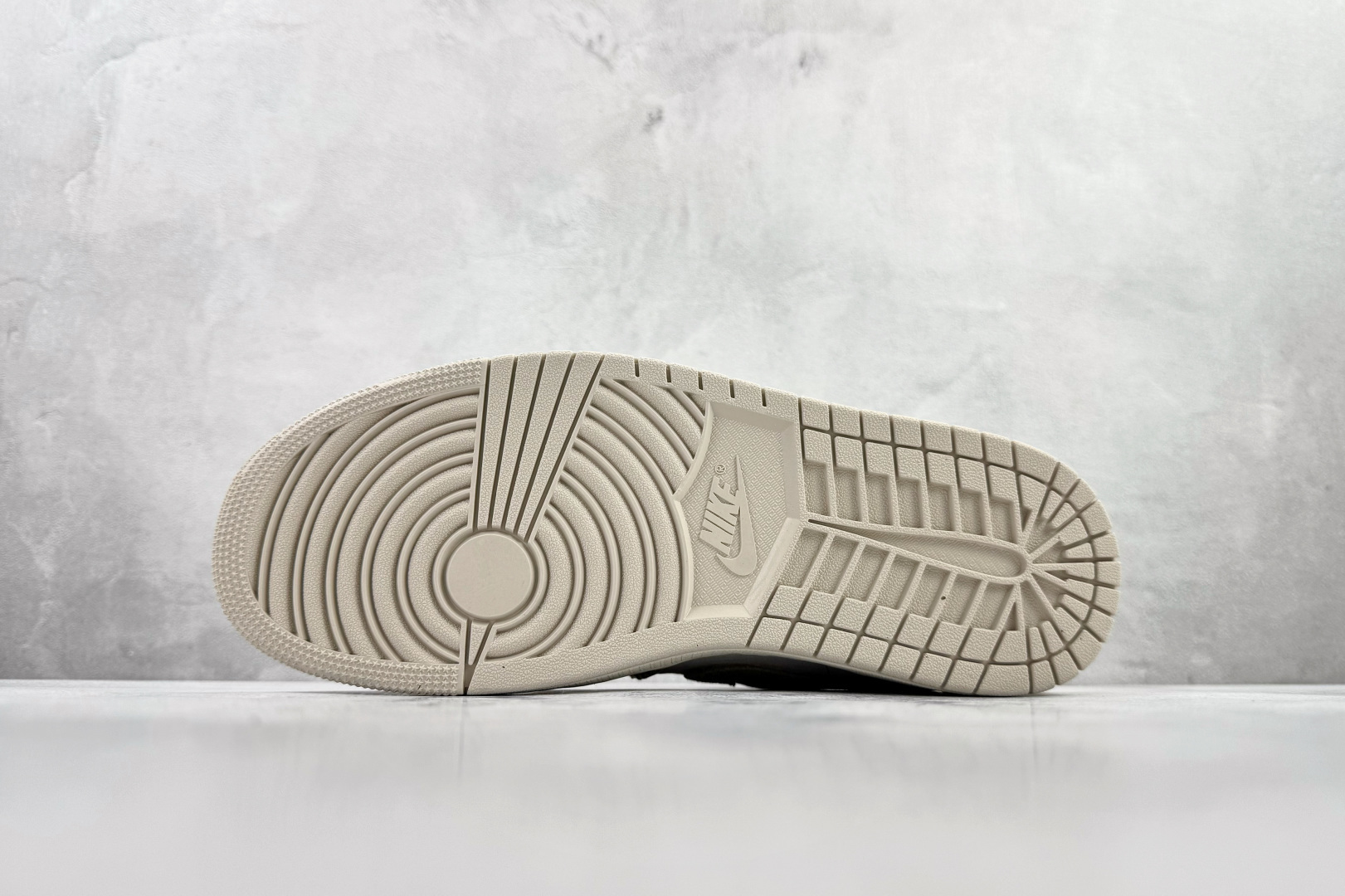 综合版 Jordan Air Jordan 1 LOW SE 米色 HV4268-120