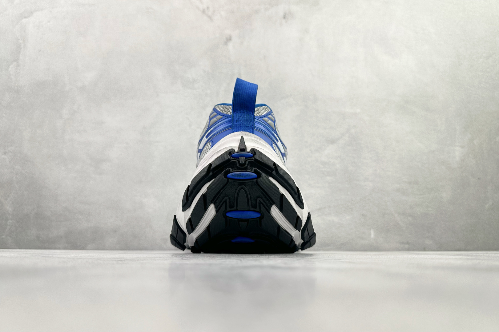 最新外贸批次 Balenciaga巴黎世家 6XL 蓝色 815859W2MV2