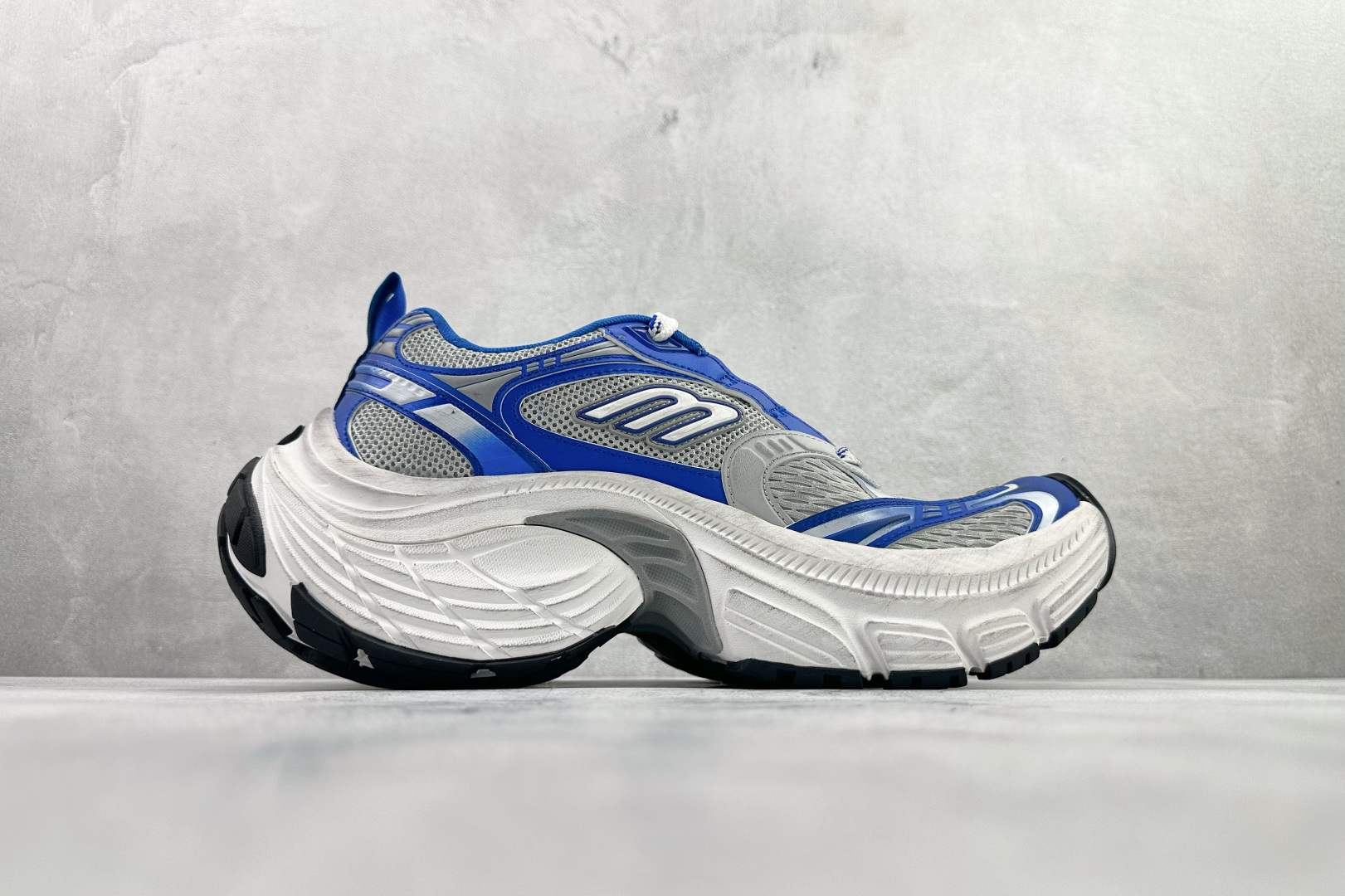 最新外贸批次 Balenciaga巴黎世家 6XL 蓝色 815859W2MV2