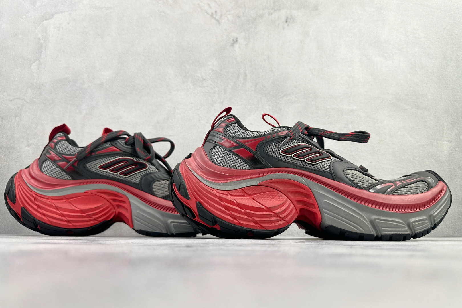 430 最新外贸批次 Balenciaga巴黎世家 6XL 红灰色 815859W2MV2