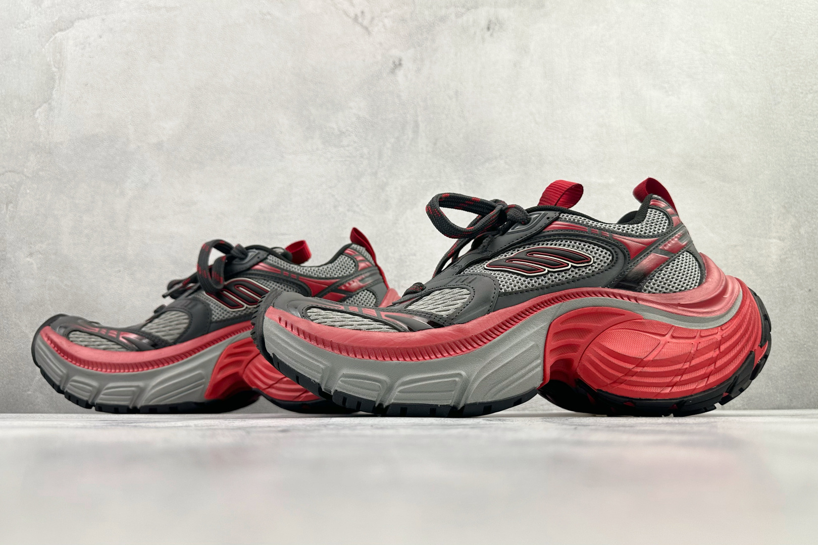 430 最新外贸批次 Balenciaga巴黎世家 6XL 红灰色 815859W2MV2