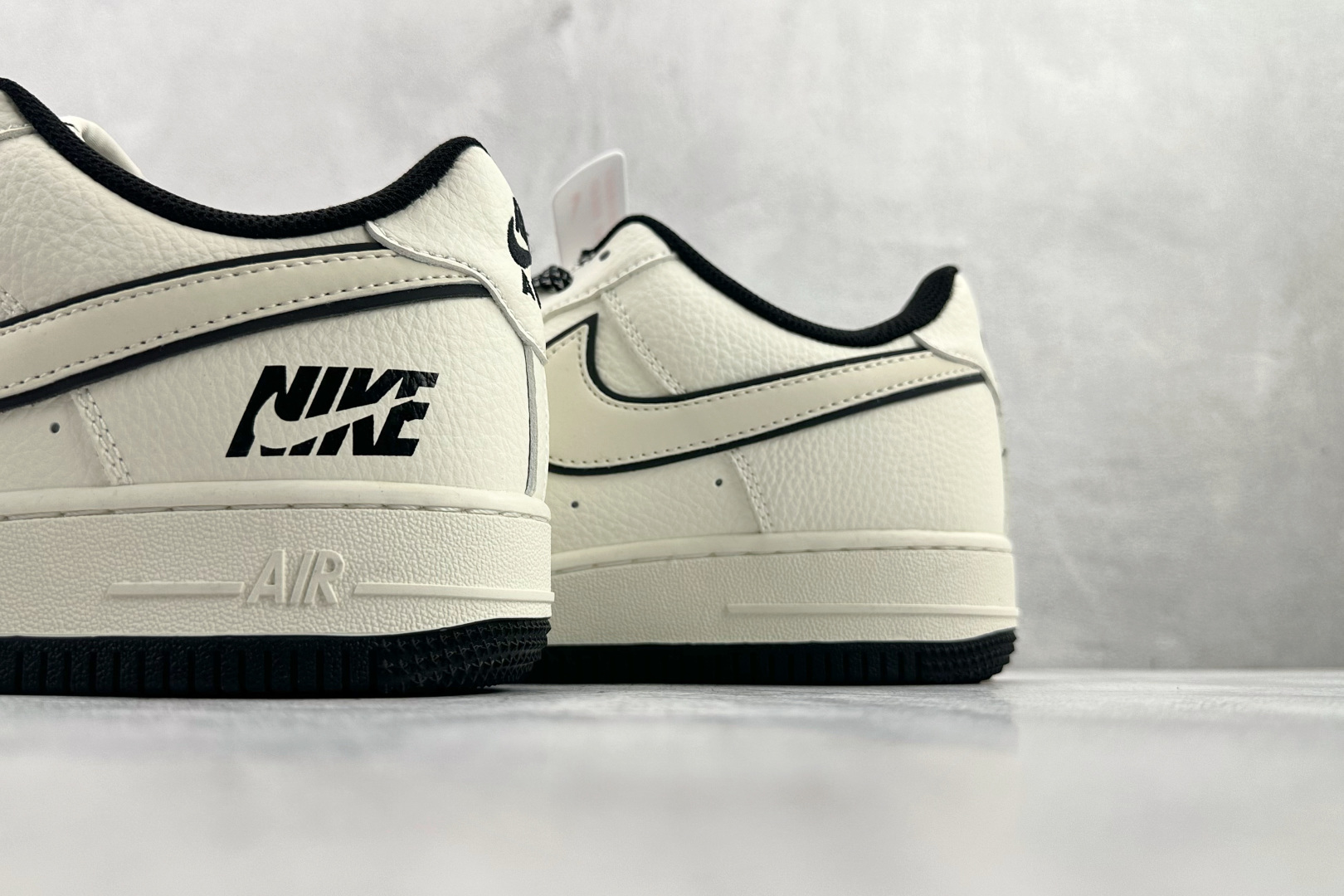 260 Nike Air Force 1 low NIKE 白黑色 CS5288-047