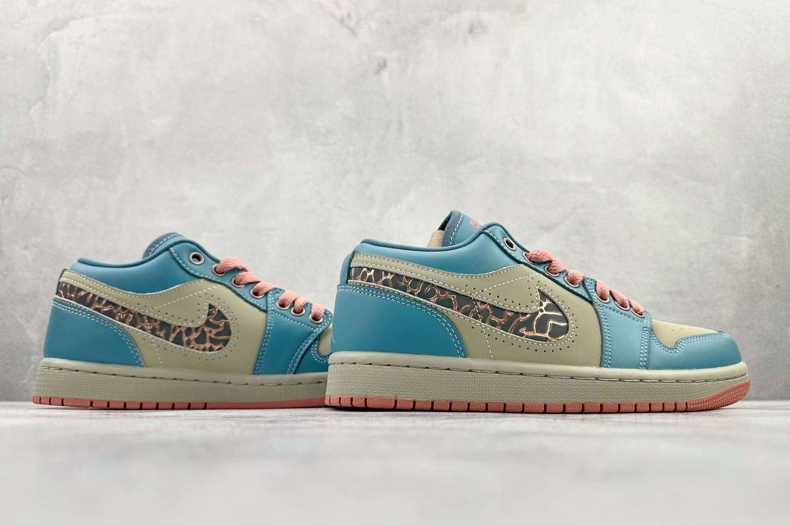 200 综合版 Jordan Air Jordan 1 SE 米蓝粉 IM8120-464