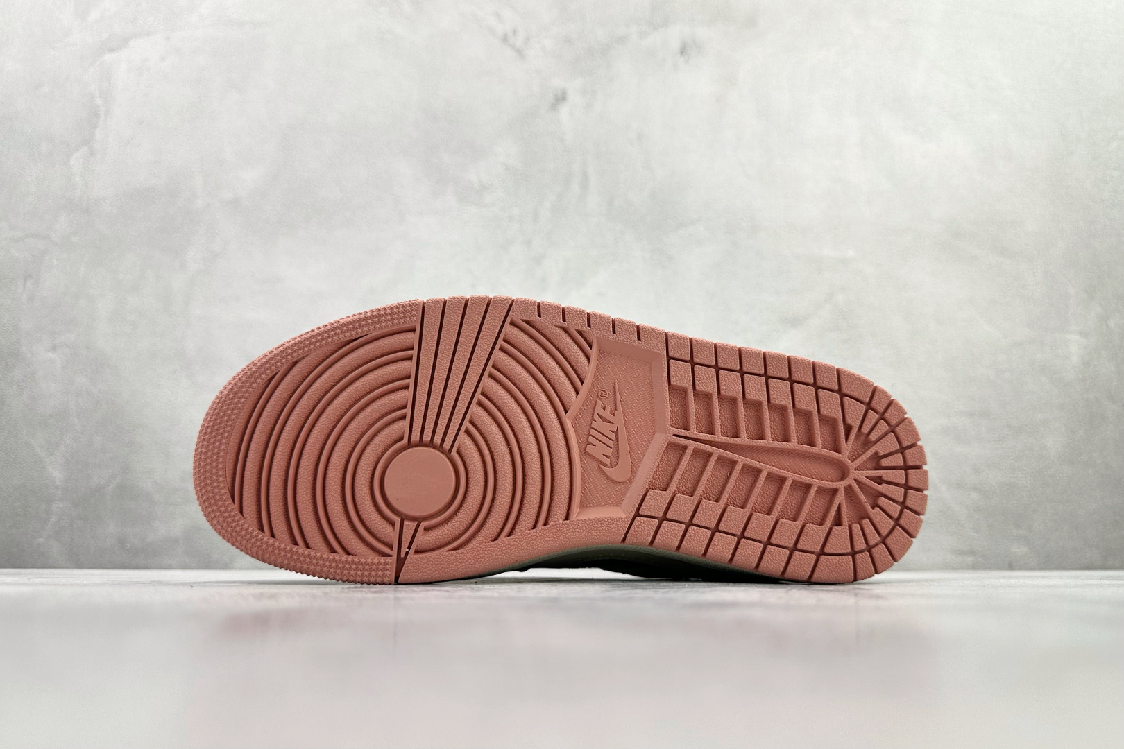 200 综合版 Jordan Air Jordan 1 SE 米蓝粉 IM8120-464