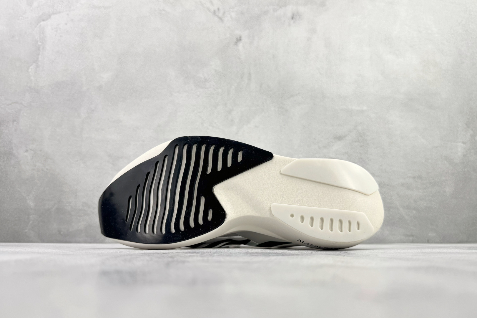 210 平台订单 adidas Adizero Adios Pro Evo 1 白色 JQ3642