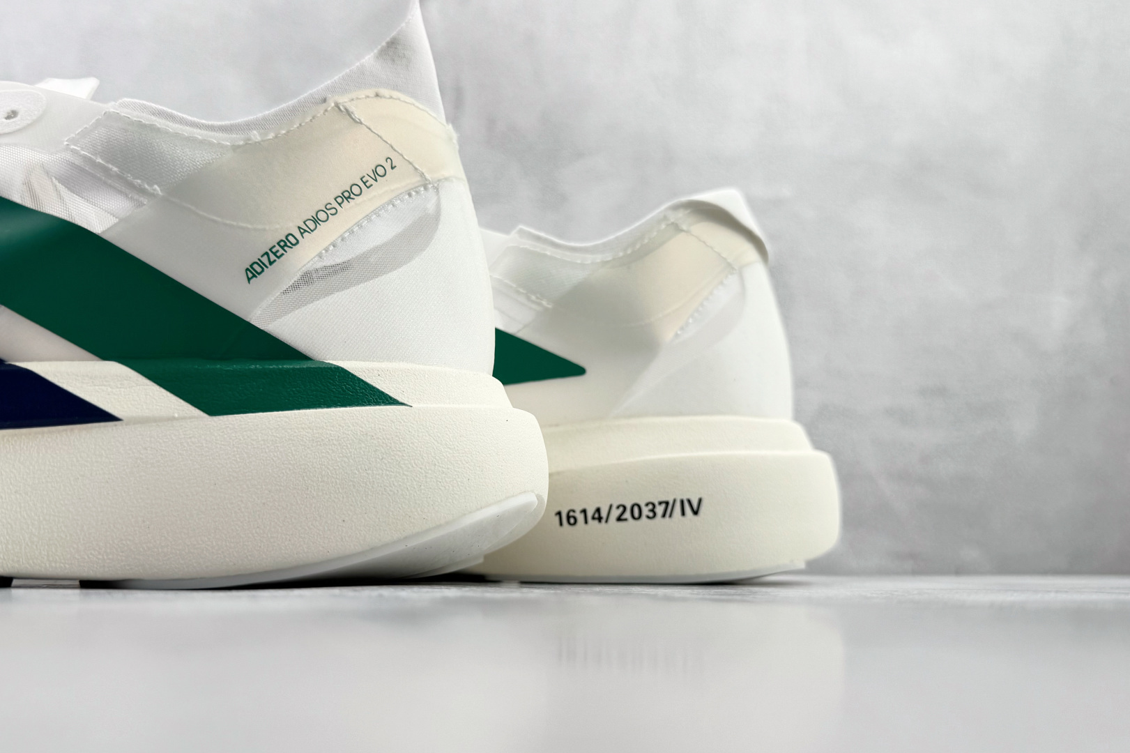 210 平台订单 adidas Adizero Adios Pro Evo 1 白色 JQ3642