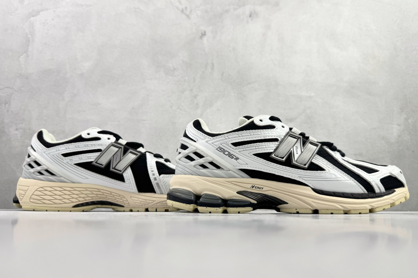 200 纯原出品 New Balance NB 1906R 白黑色 U1906RCI