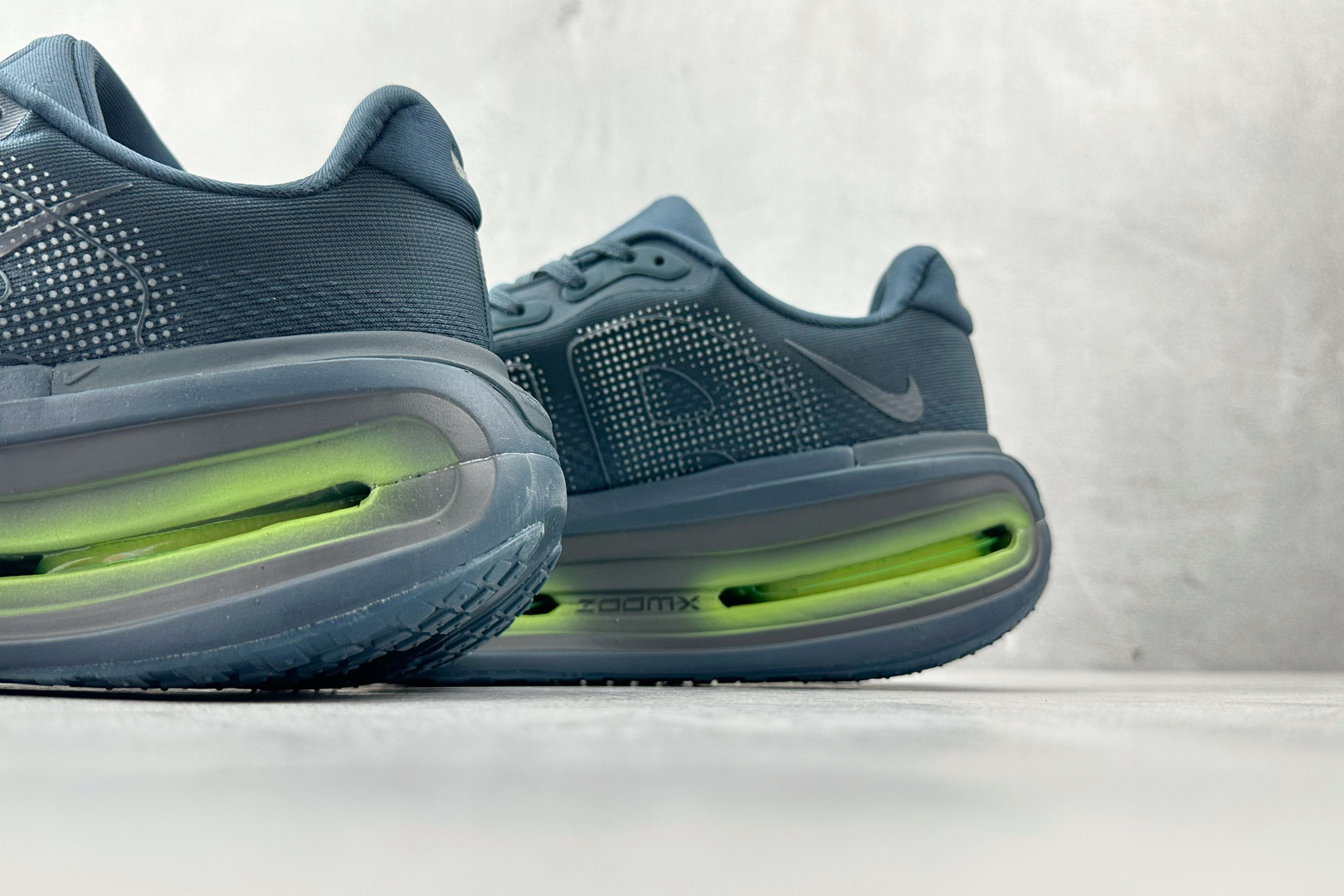 Nike Vomero Vomero Premium 黑绿 HQ2050-611