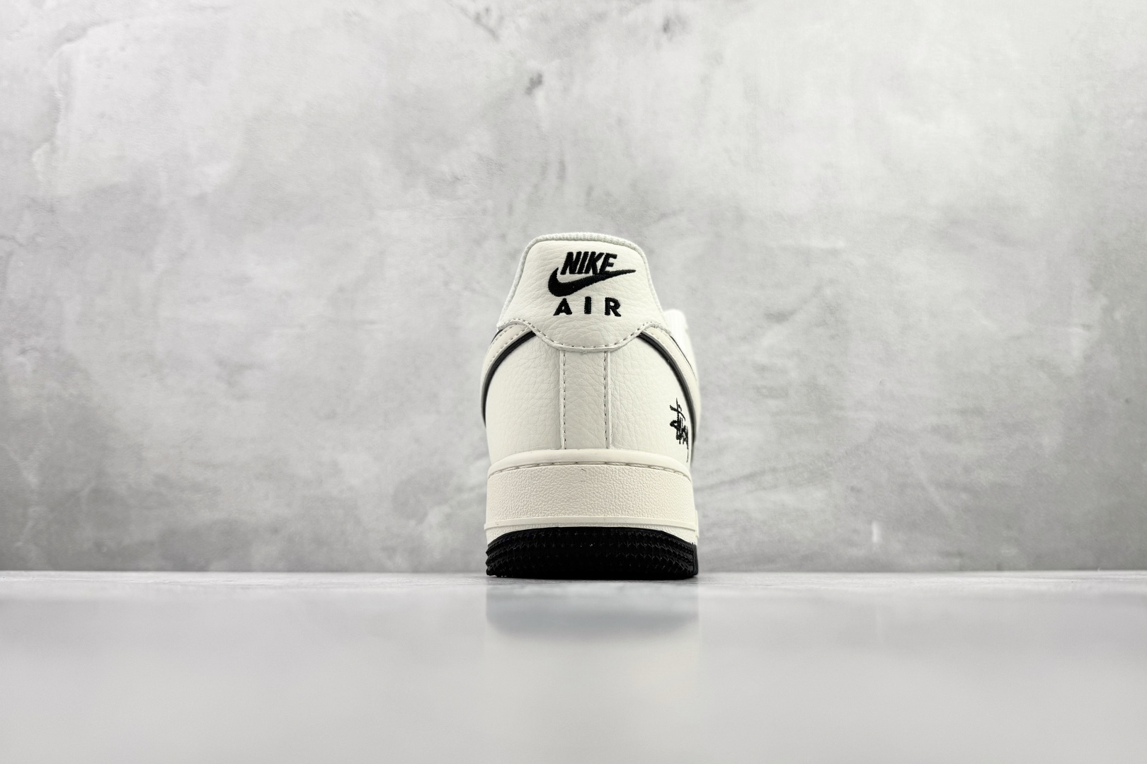 Nike Air Force 1'07 WB 白黑 CS5288-046-High Quatity Cheap Brand wholesale wholesaler seller Clothes Bags handbags Sneakers Top Fashion Clothing Shoes from China Factory Chinese suppliers best Quality Beautiful Price Nike Air Force 1'07 WB 白黑 CS5288-046