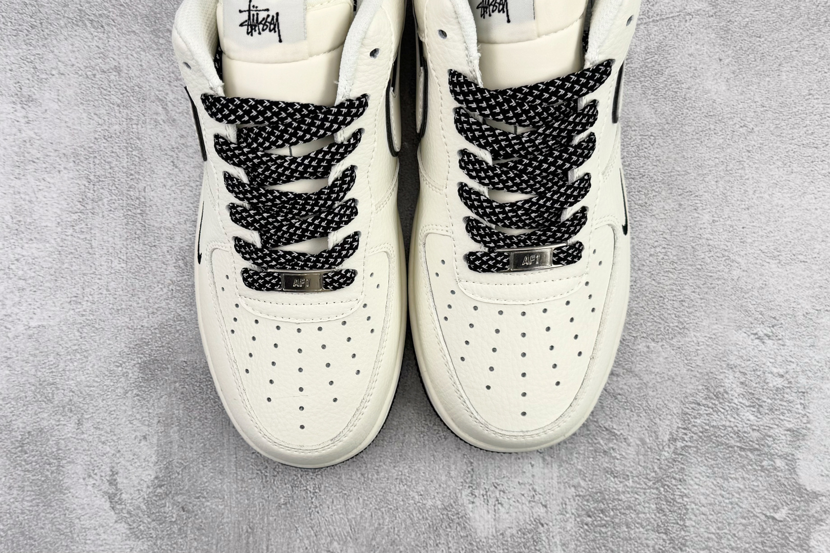 Nike Air Force 1'07 WB 白黑 CS5288-046-High Quatity Cheap Brand wholesale wholesaler seller Clothes Bags handbags Sneakers Top Fashion Clothing Shoes from China Factory Chinese suppliers best Quality Beautiful Price Nike Air Force 1'07 WB 白黑 CS5288-046