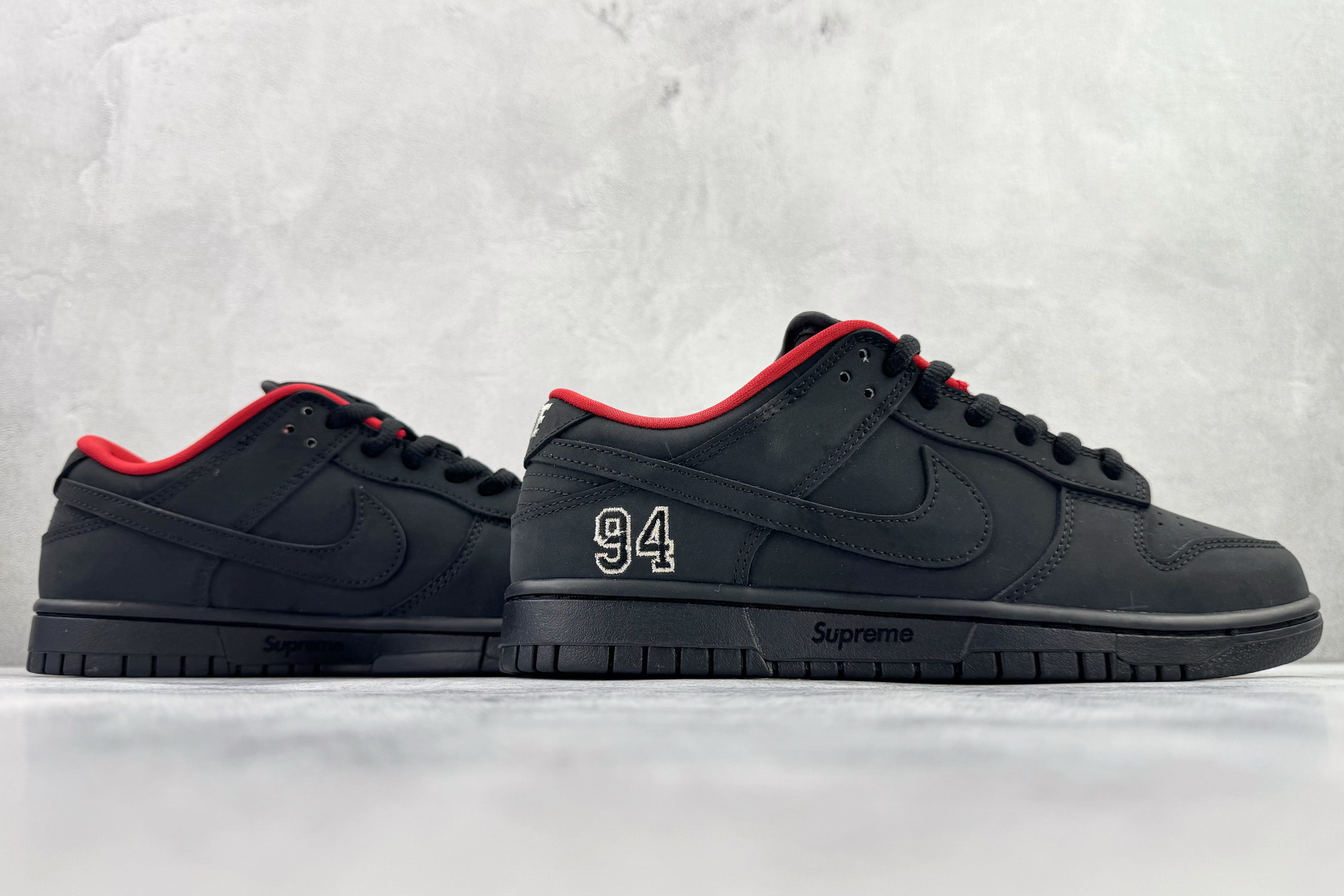 Supreme x Nike Dunk SB Low 黑色 HQ8487-001