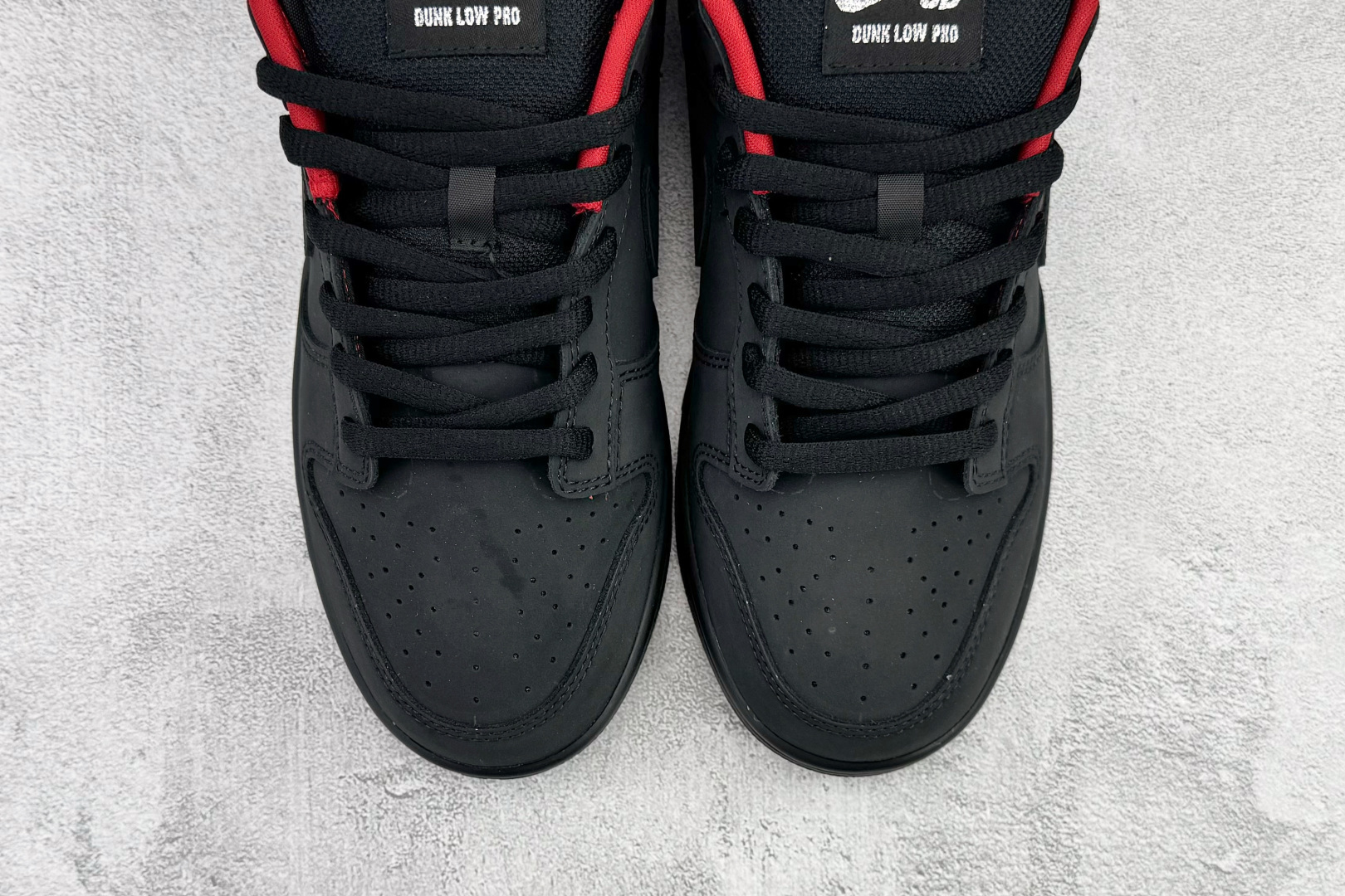 Supreme x Nike Dunk SB Low 黑色 HQ8487-001