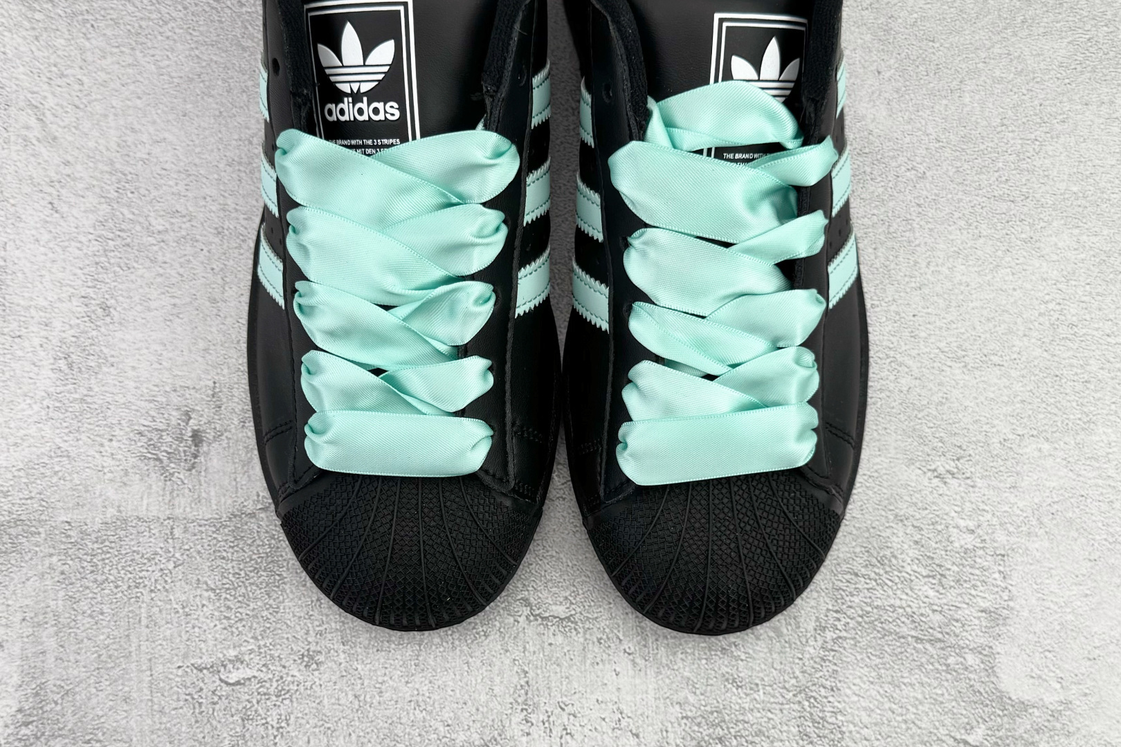 150 平台专供 adidas originals Superstar 2 黑浅绿 JH9977-Chinese UA Cheap High Quatity Brand Clothes Bags handbags Sneakers wholesale wholesaler seller from China Factory suppliers Fashion Clothing Shoes best Quality Beautiful Price 150 平台专供 adidas originals Superstar 2 黑浅绿 JH9977