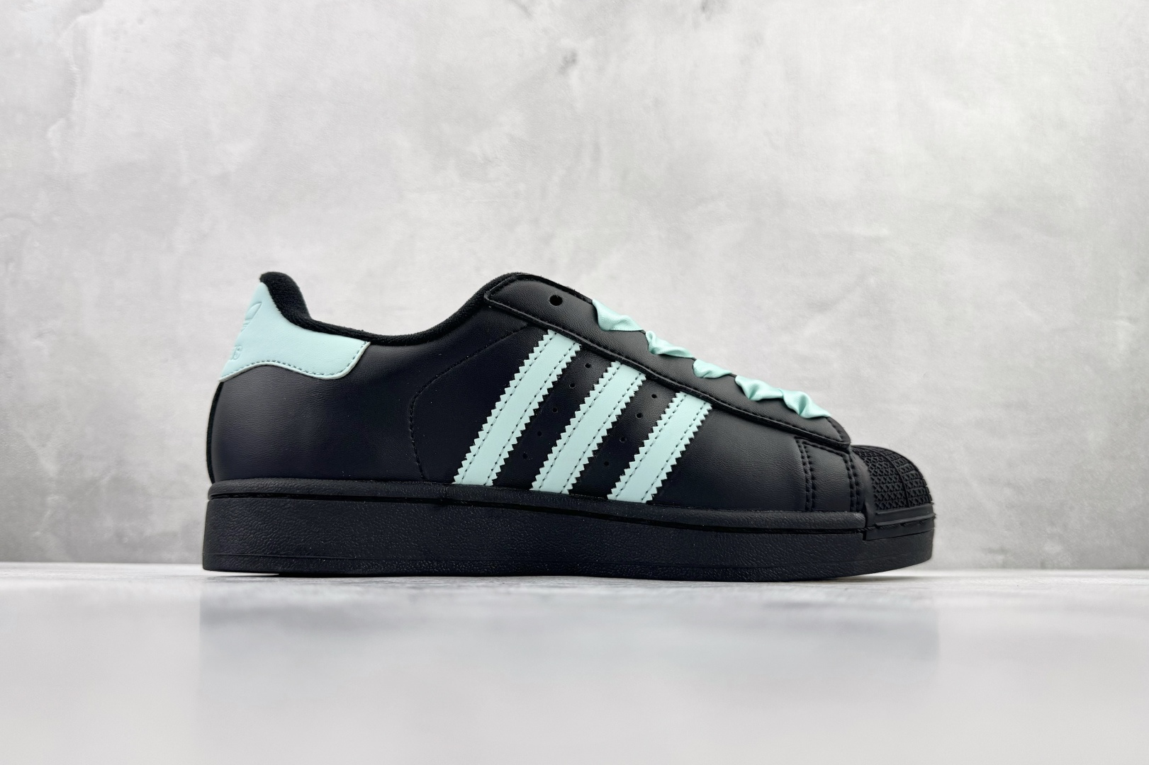 150 平台专供 adidas originals Superstar 2 黑浅绿 JH9977-Chinese UA Cheap High Quatity Brand Clothes Bags handbags Sneakers wholesale wholesaler seller from China Factory suppliers Fashion Clothing Shoes best Quality Beautiful Price 150 平台专供 adidas originals Superstar 2 黑浅绿 JH9977