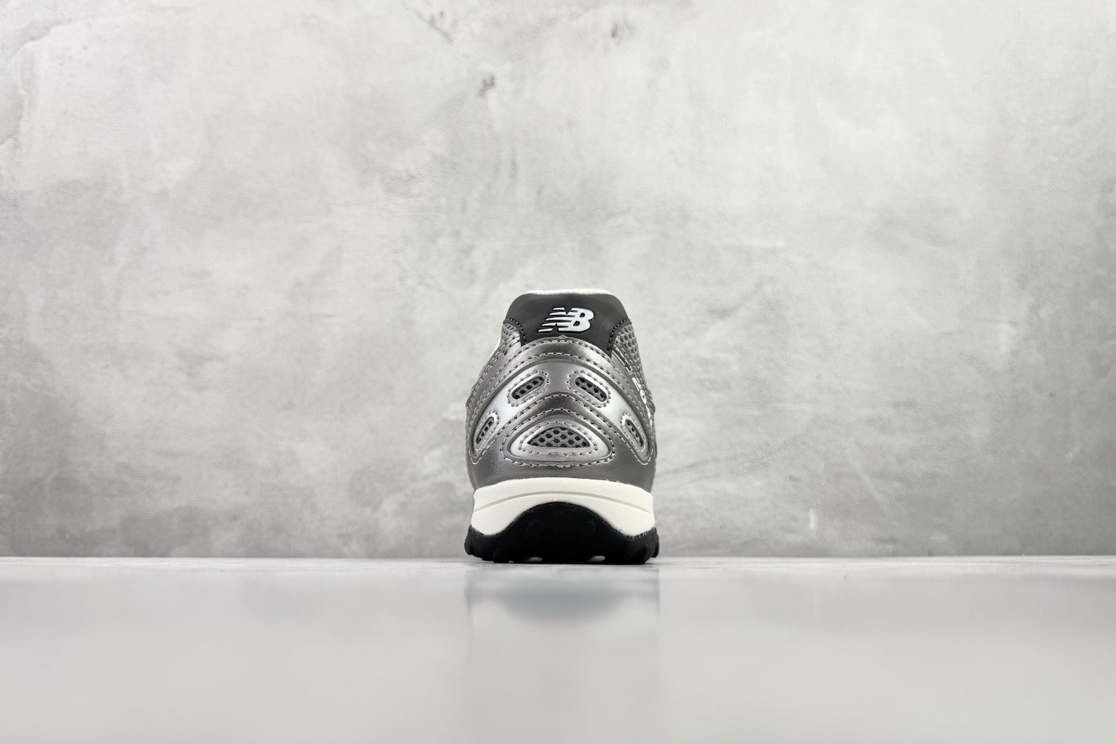 200 纯原出品 KITH x New Balance 204L 灰银色 U204L1KP