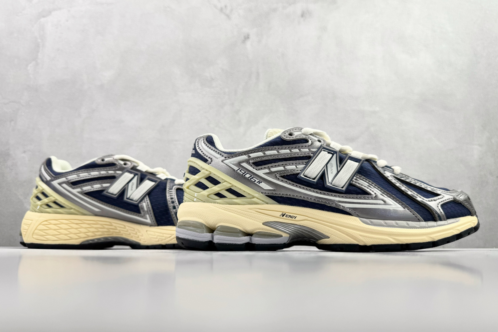 200 纯原出品 New Balance NB 1906R 蓝银色 U1906RCK-Chinese UA Cheap High Quatity Brand Clothes Bags handbags Sneakers wholesale wholesaler seller from China Factory suppliers Fashion Clothing Shoes best Quality Beautiful Price 200 纯原出品 New Balance NB 1906R 蓝银色 U1906RCK